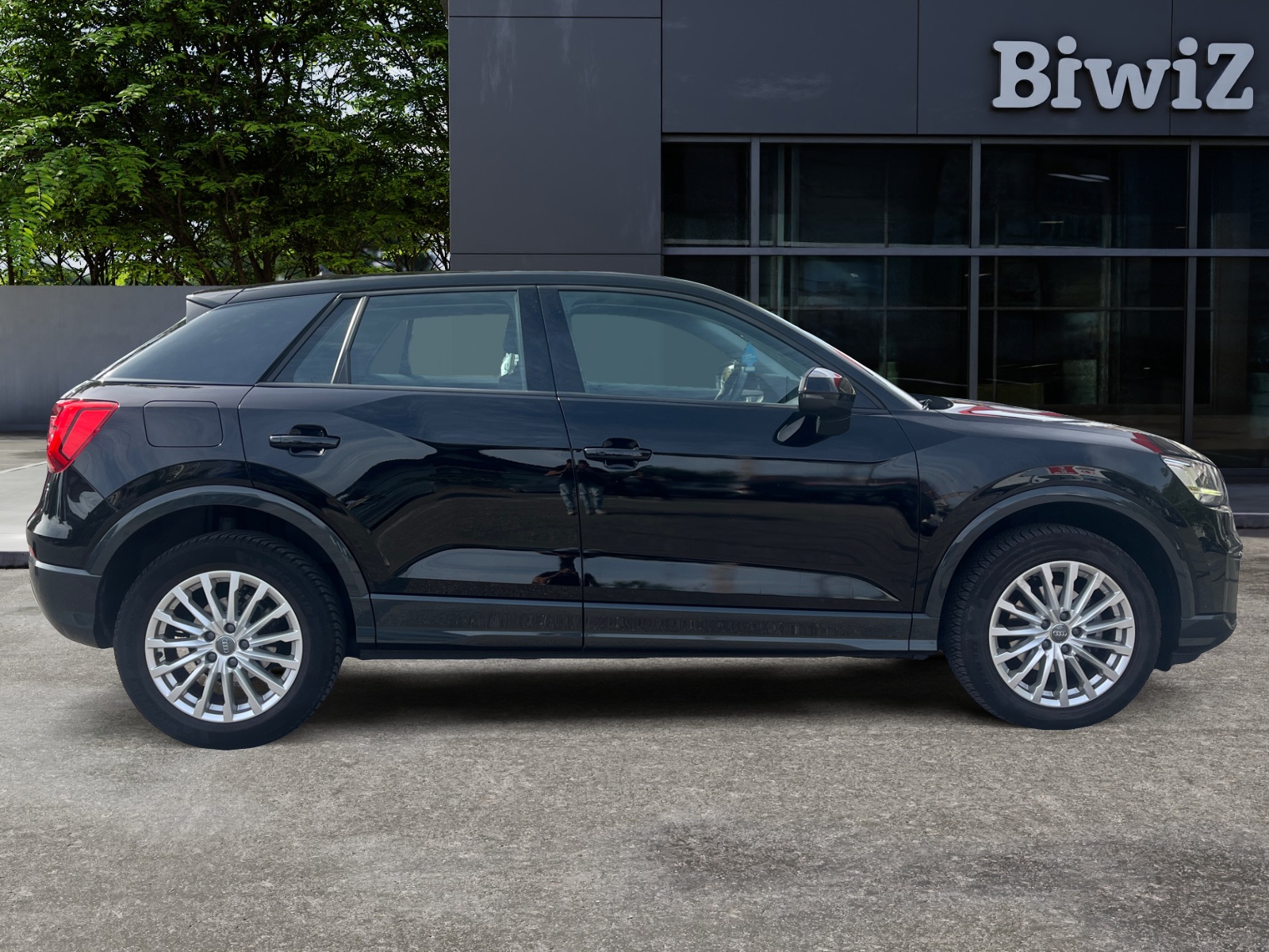 Audi Q2 5