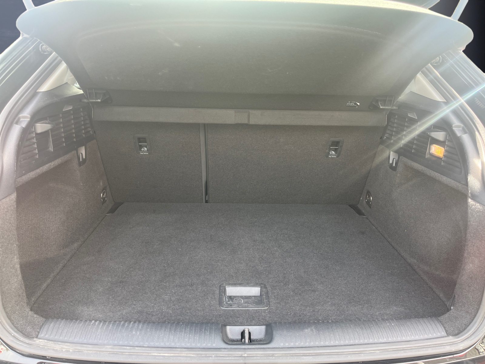 Audi Q2 11