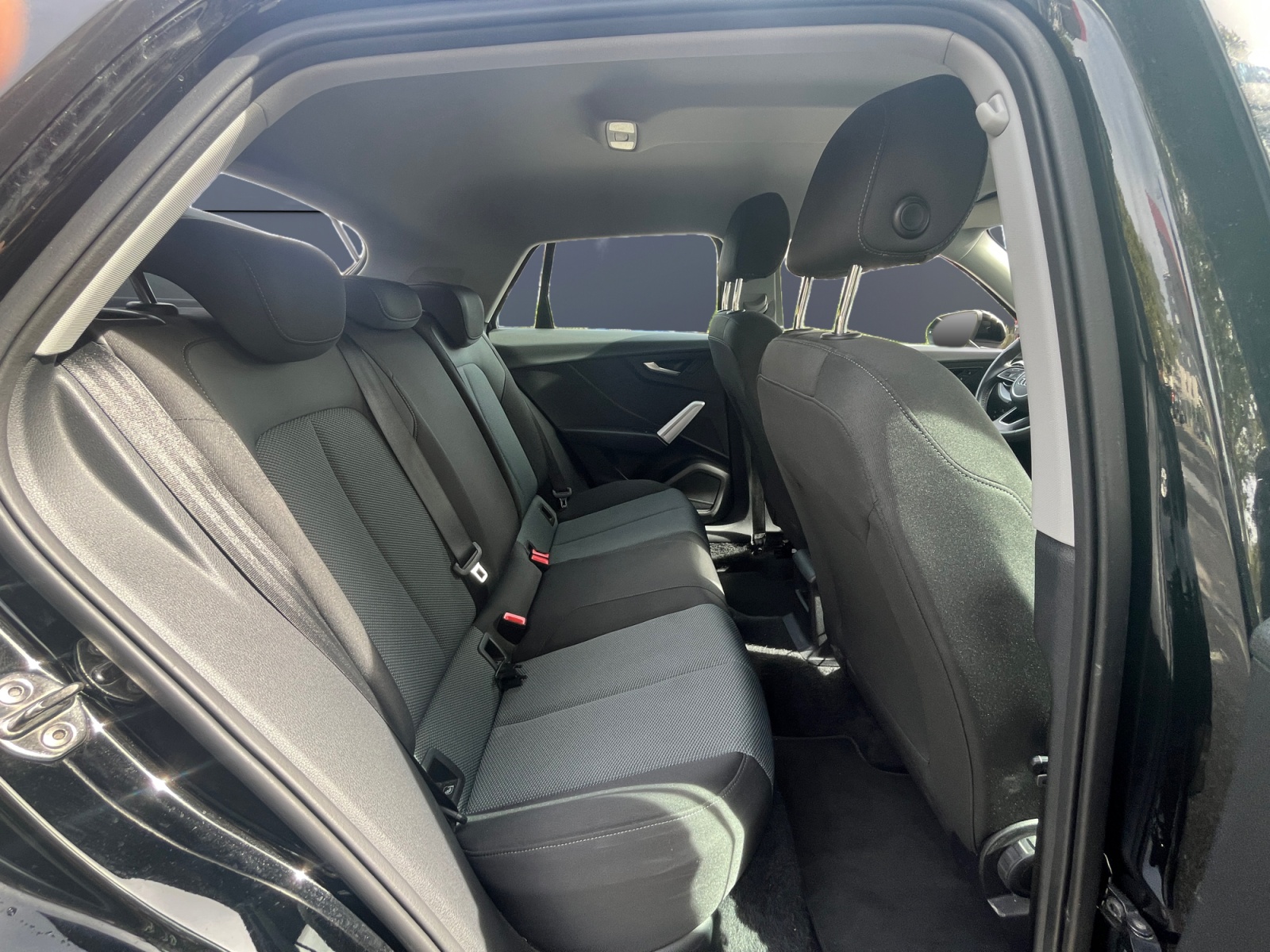 Audi Q2 12