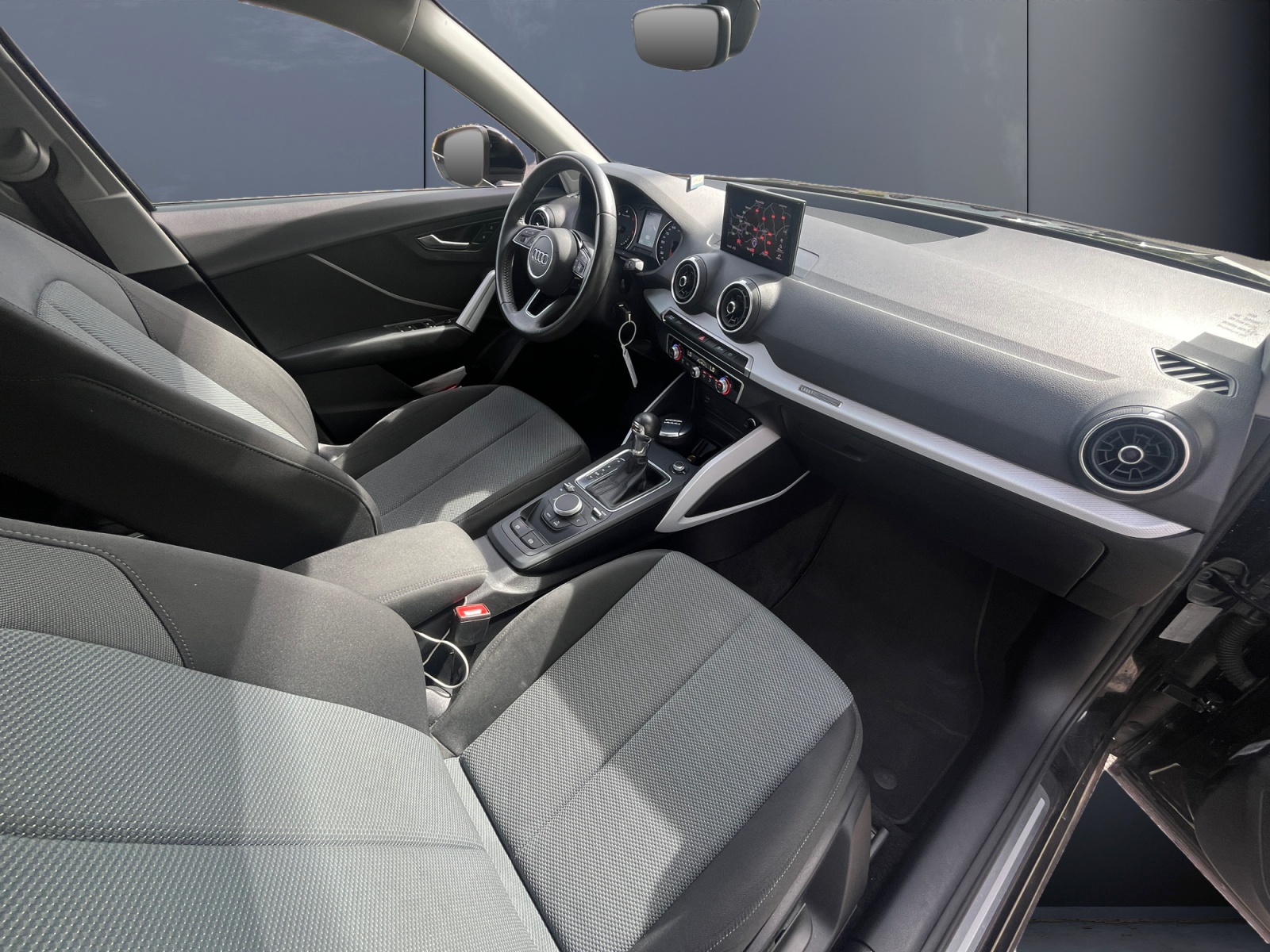 Audi Q2 13