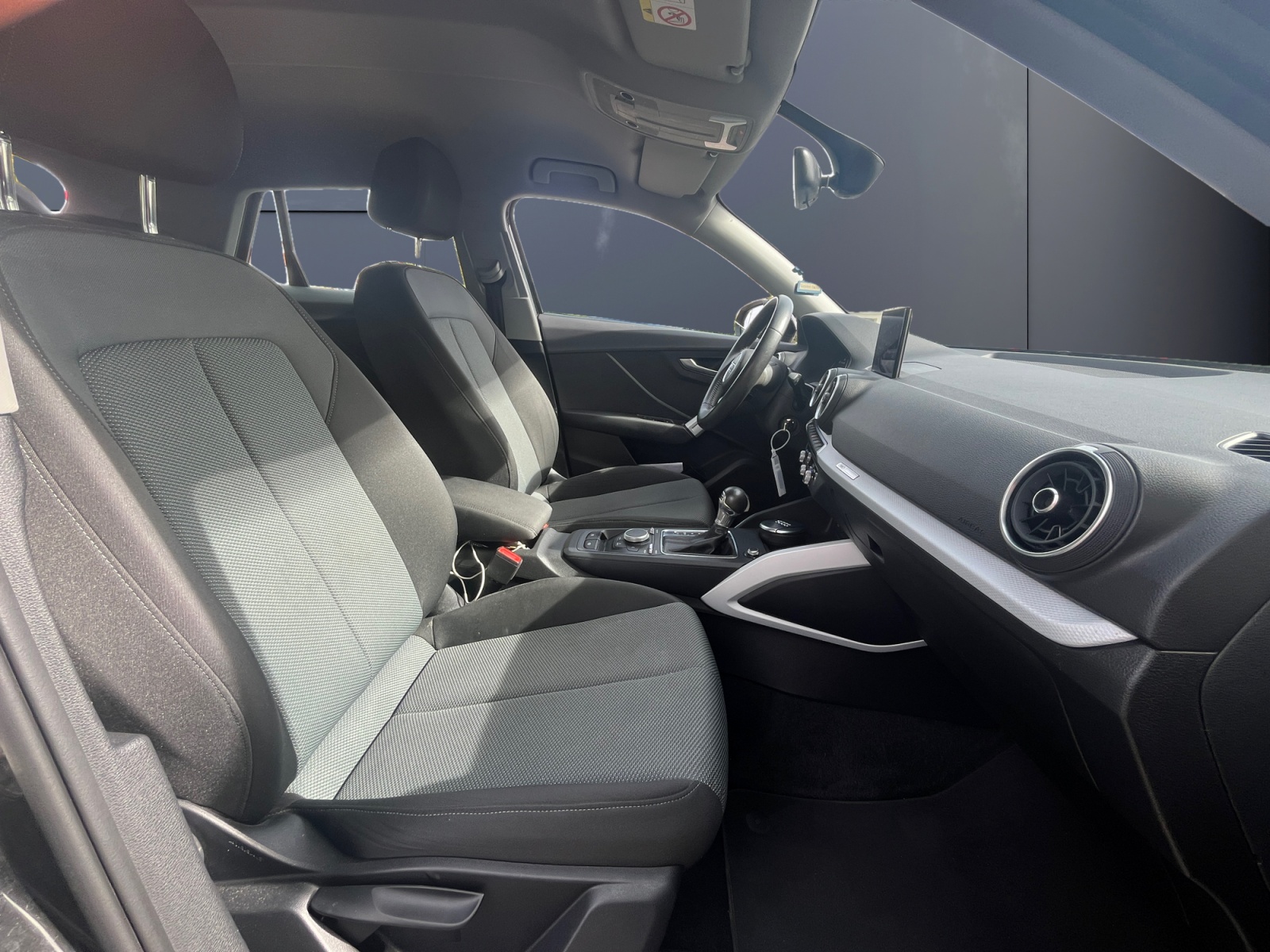 Audi Q2 14