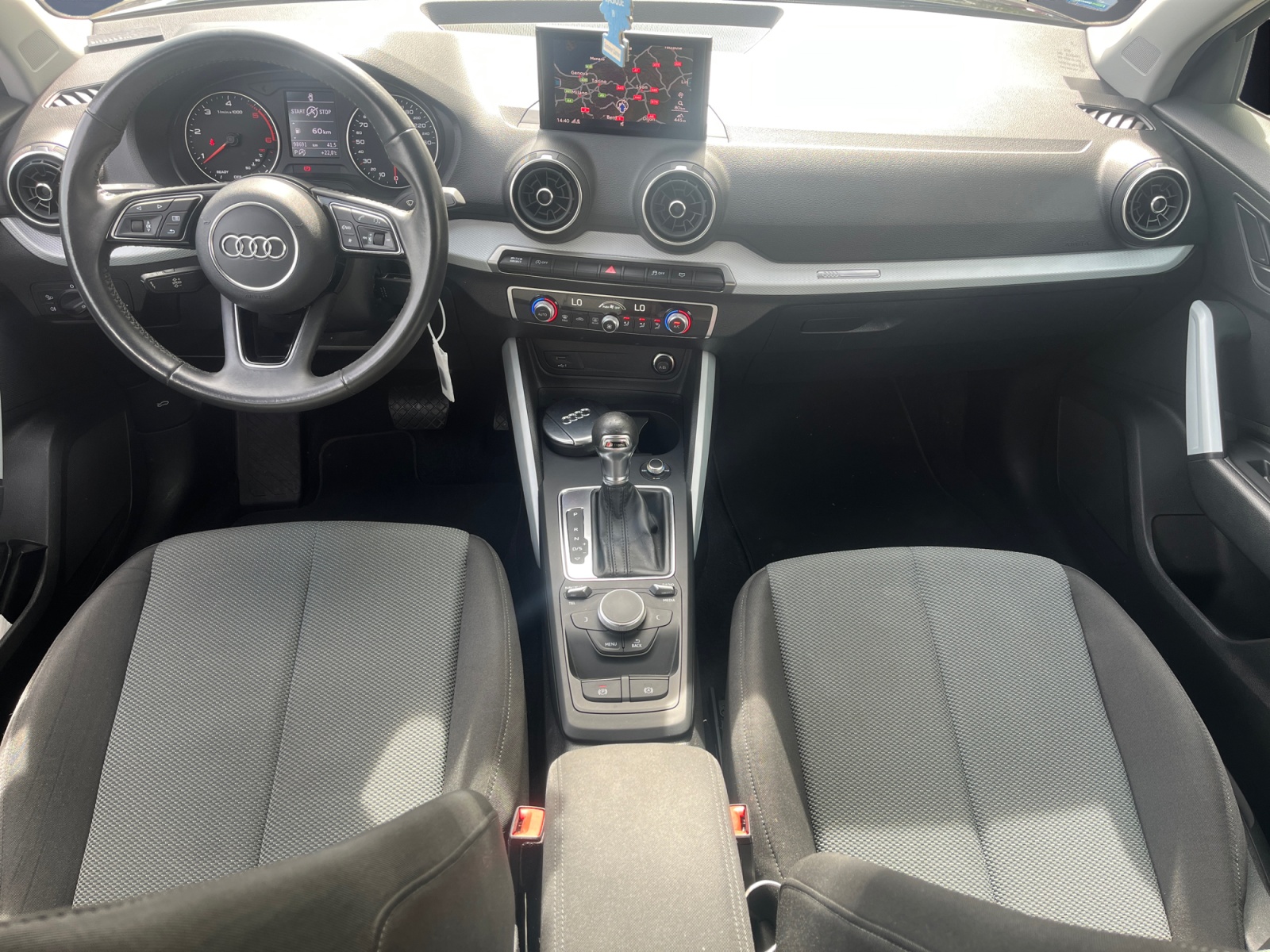 Audi Q2 15