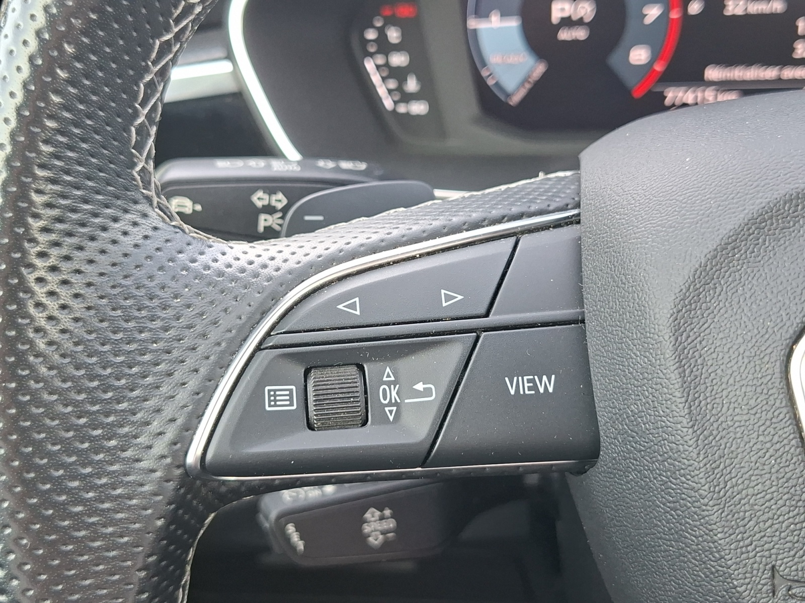 Audi Q3 20