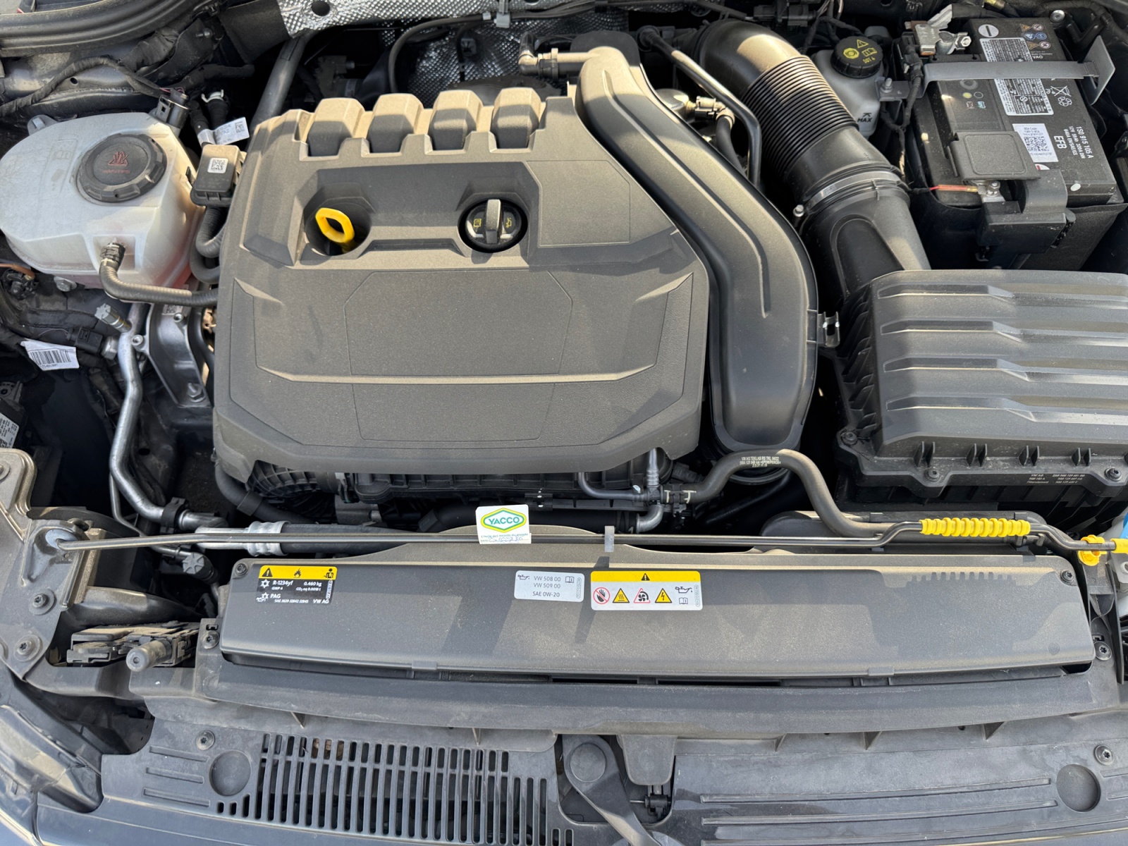 Volkswagen Golf 24