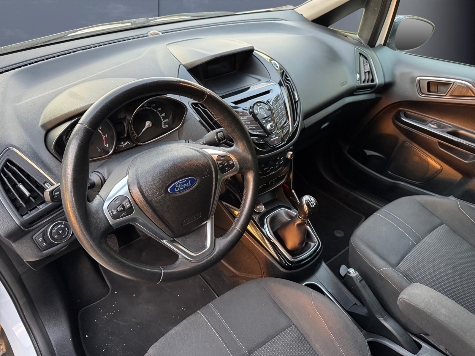 Ford B-Max 8
