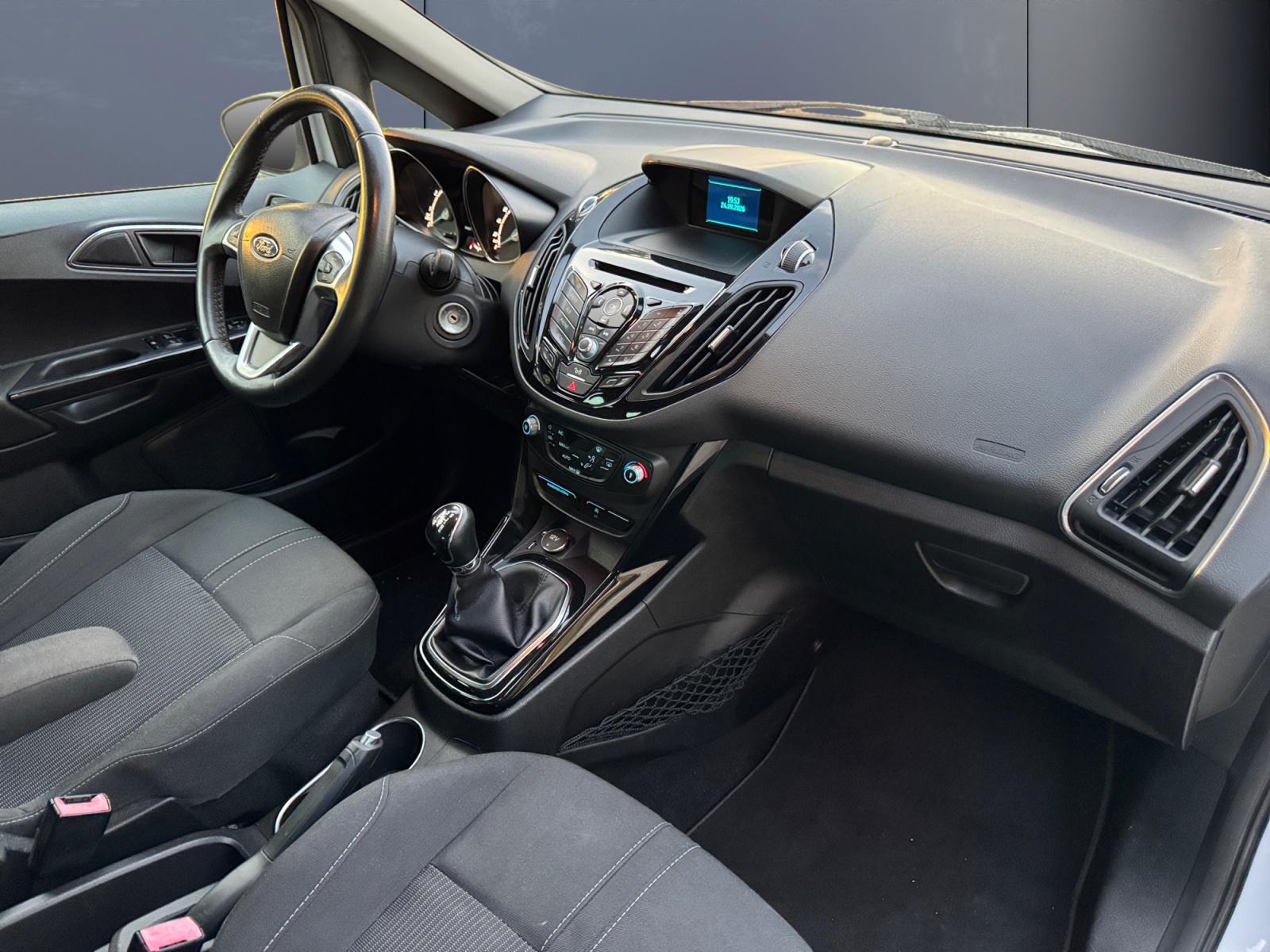Ford B-Max 12