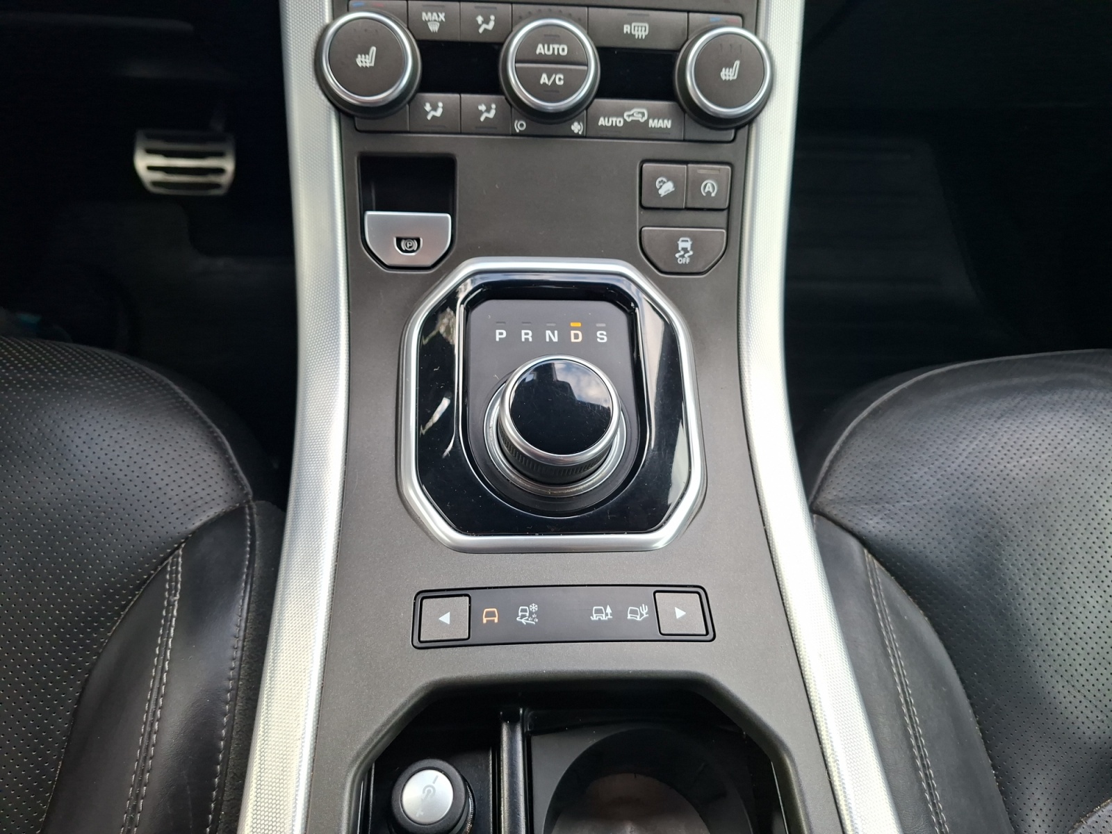 Land Rover Range Rover Evoque 23