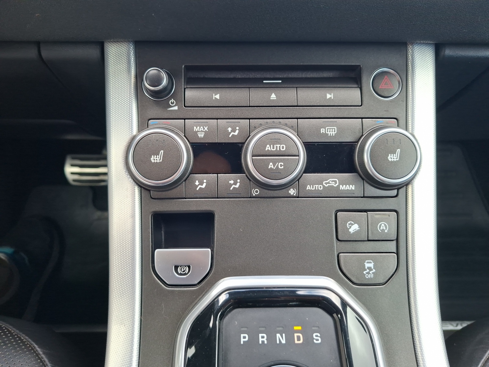 Land Rover Range Rover Evoque 21