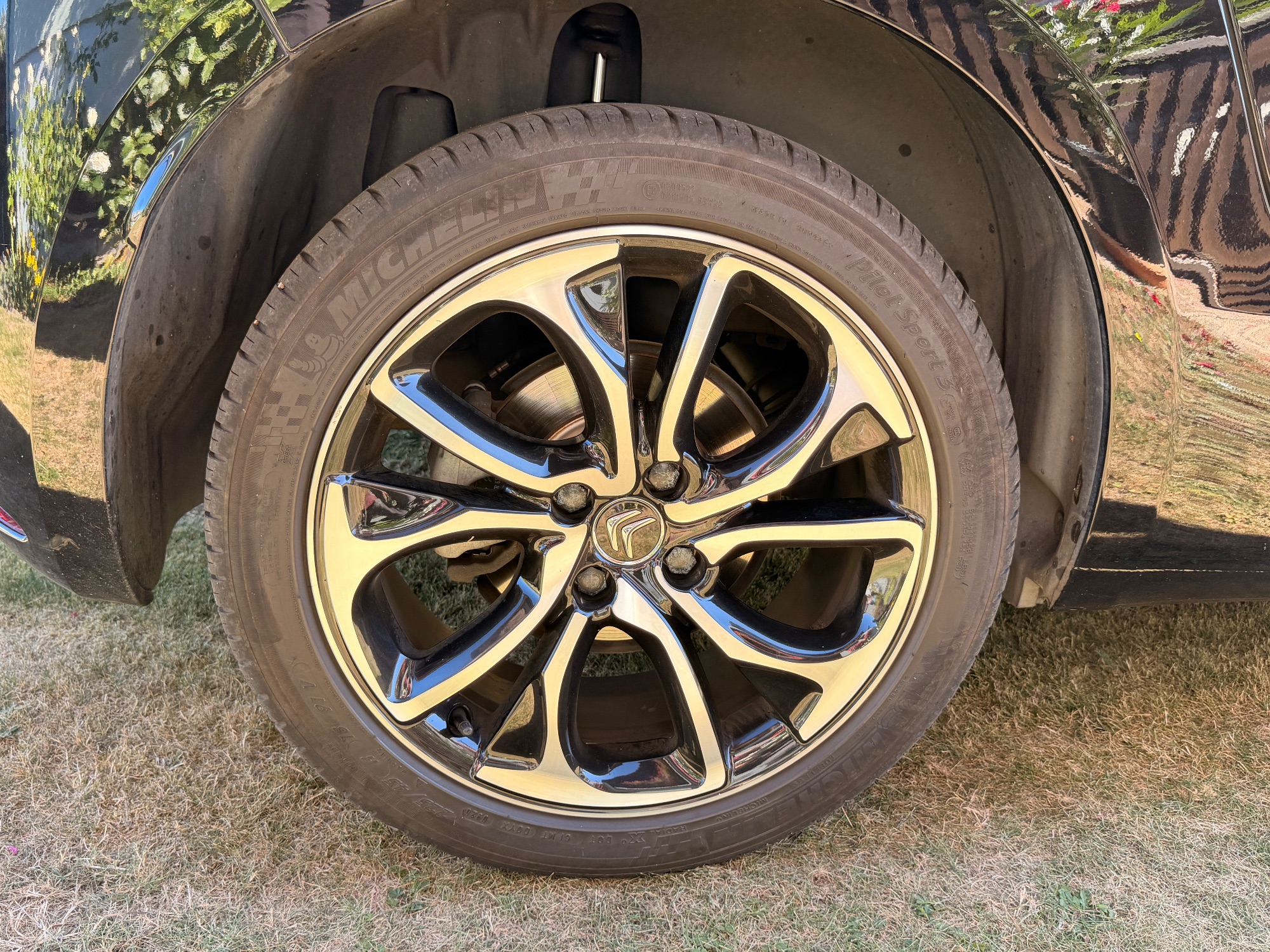 Ds Automobiles Ds 4 22
