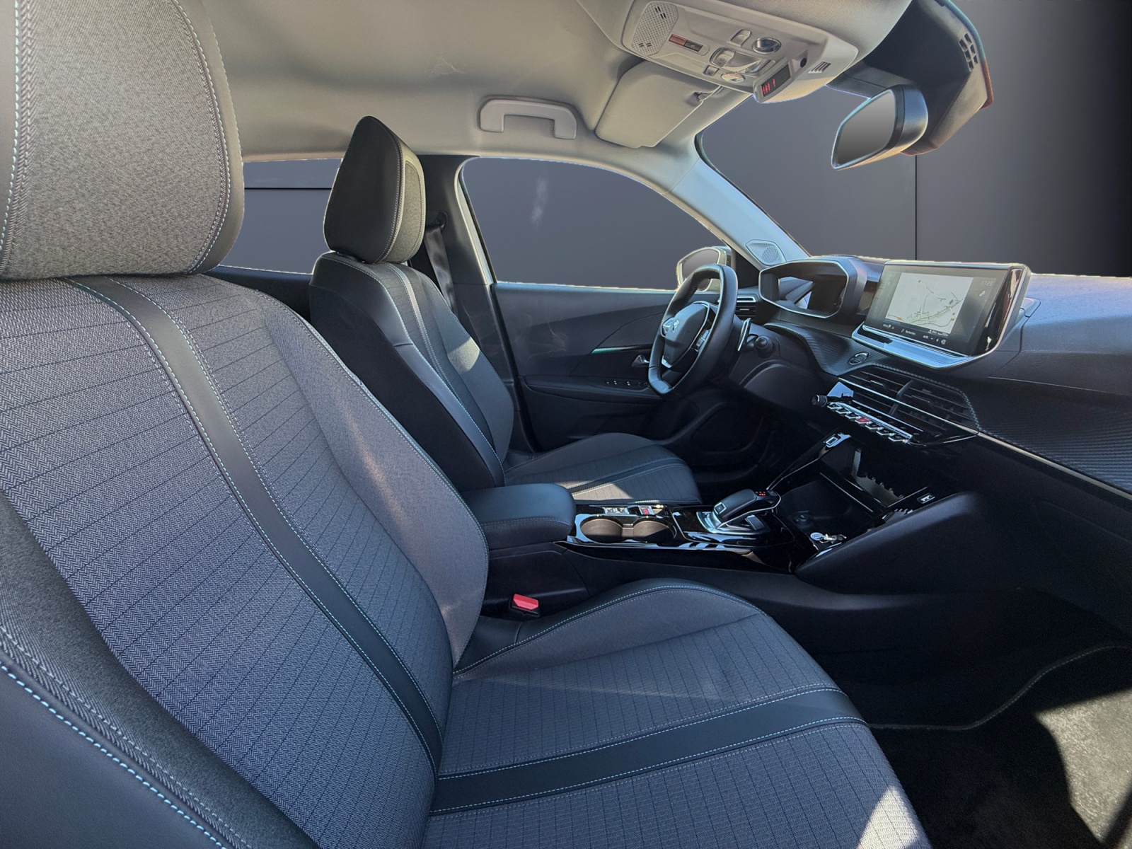Peugeot 2008 13