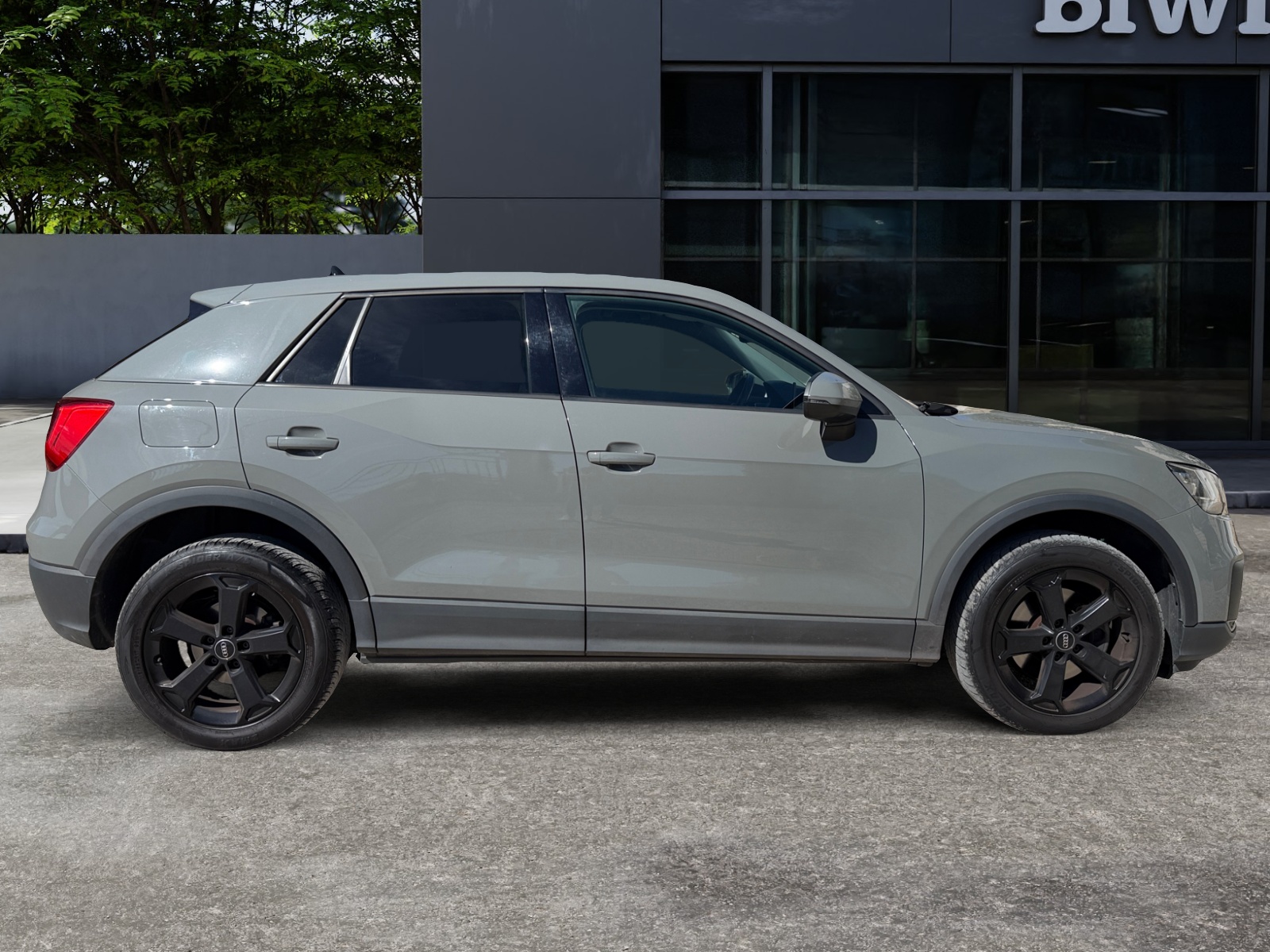 Audi Q2 5