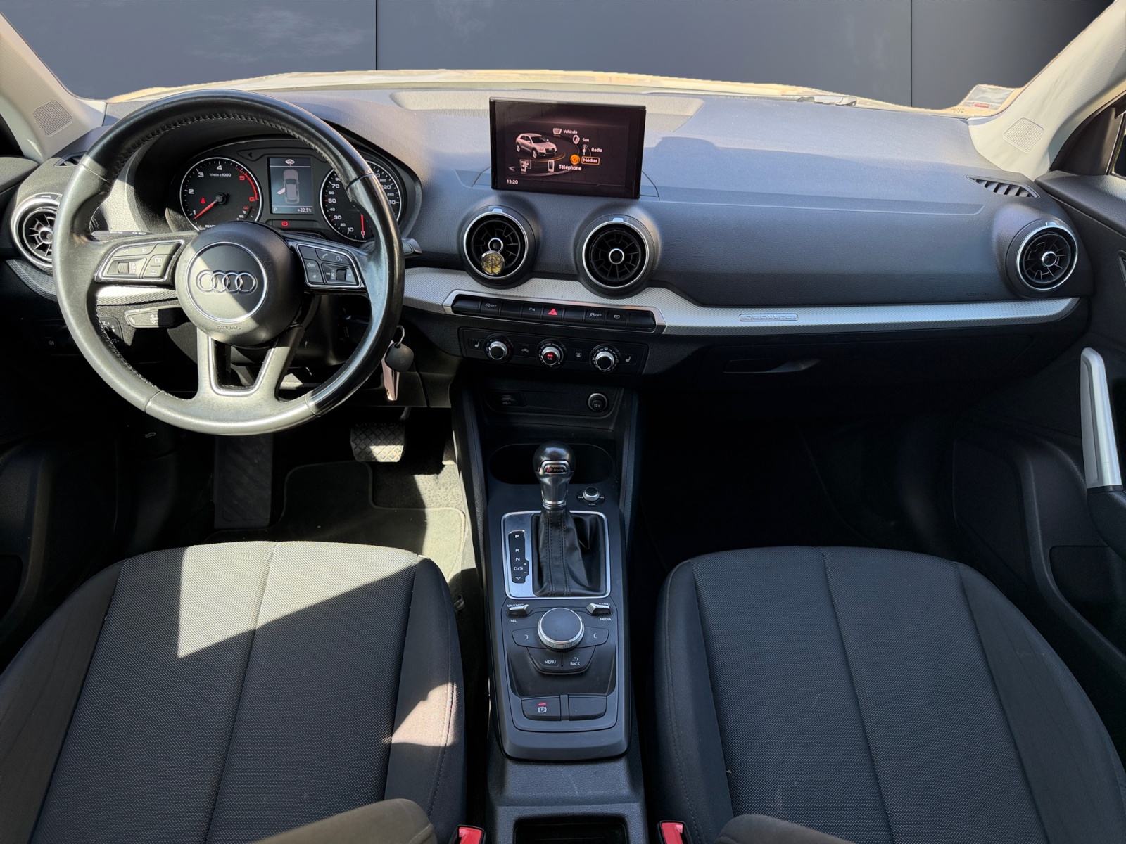 Audi Q2 14