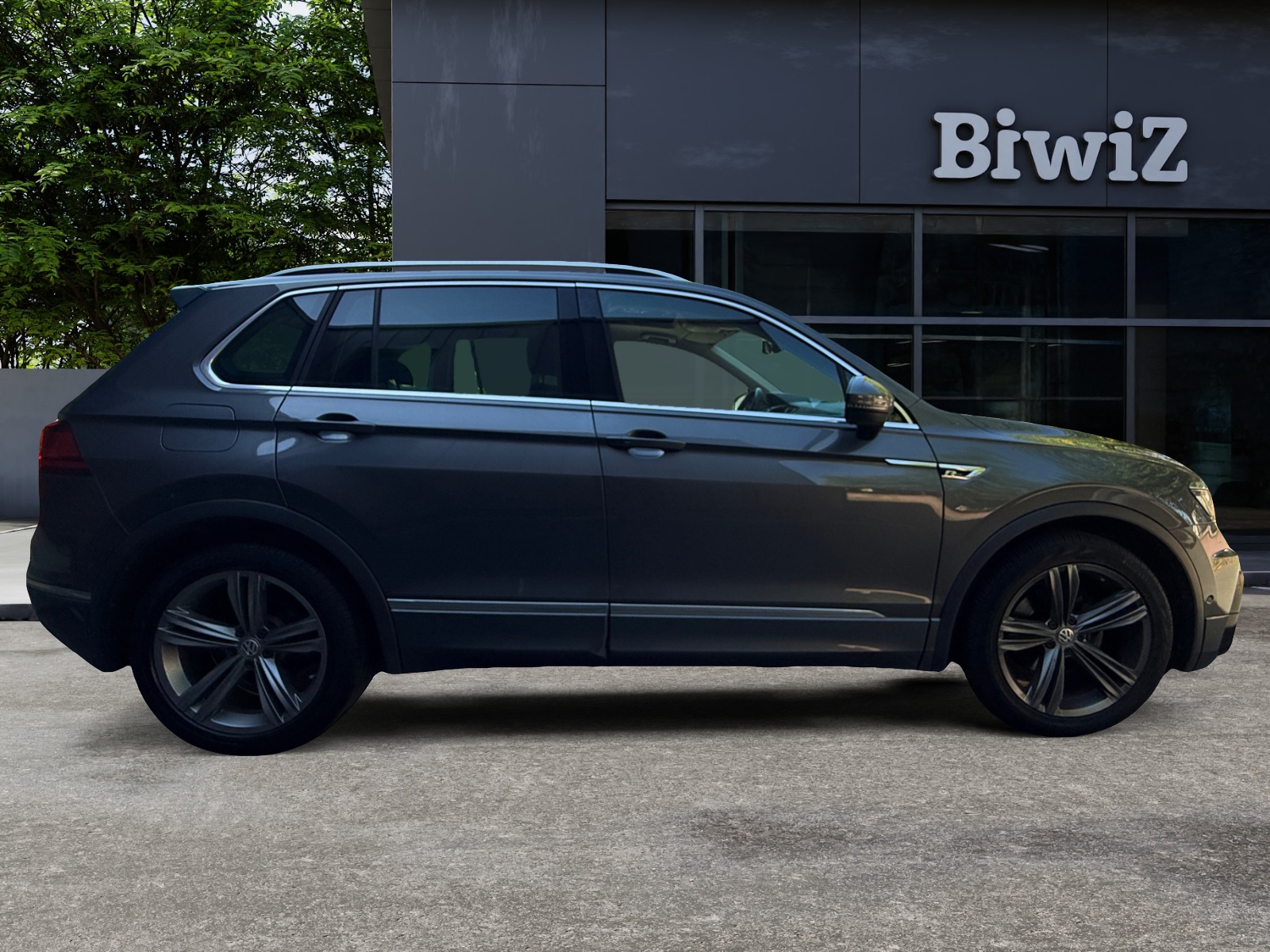 Volkswagen Tiguan 5