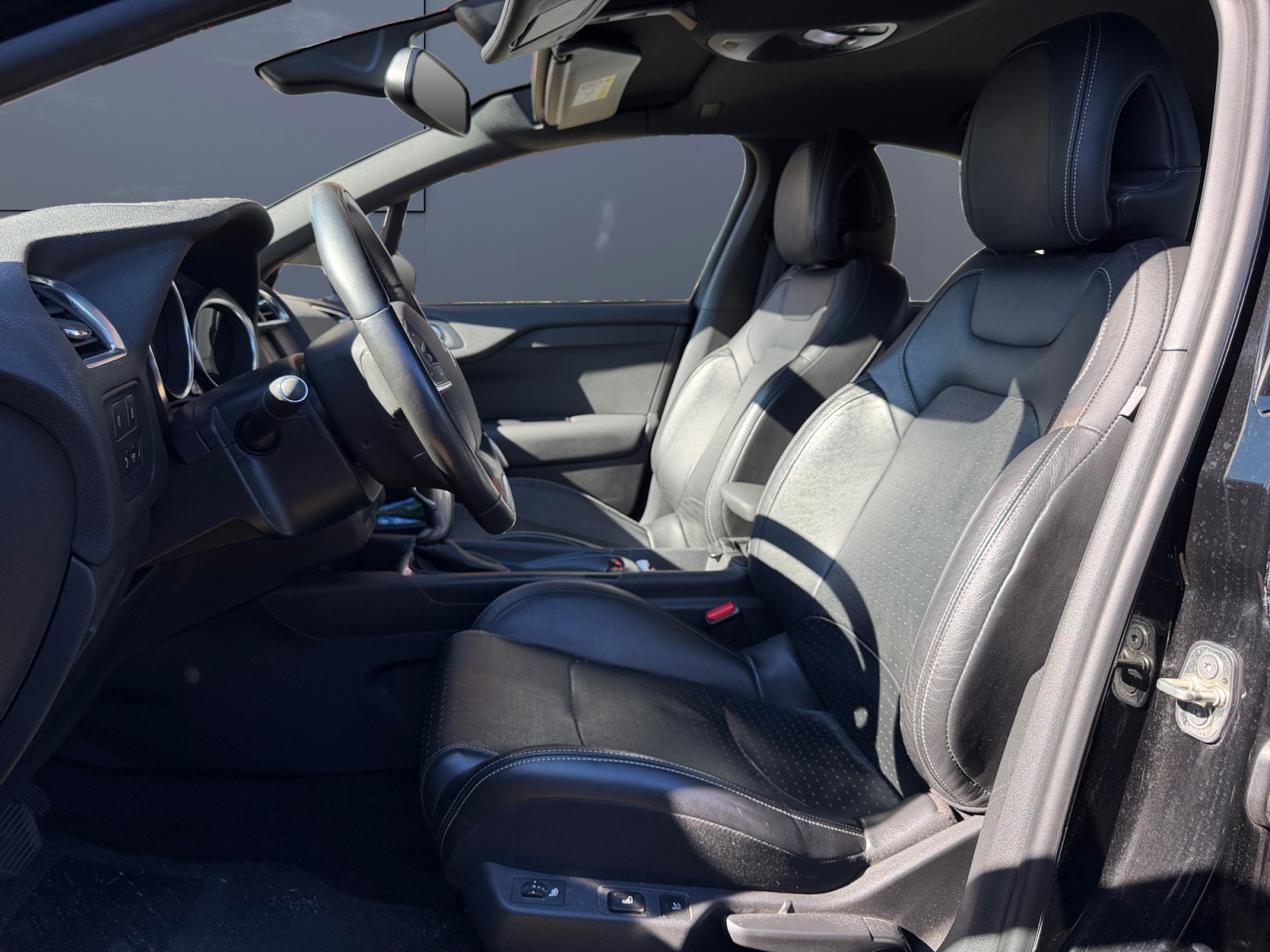 Ds Automobiles Ds 4 28