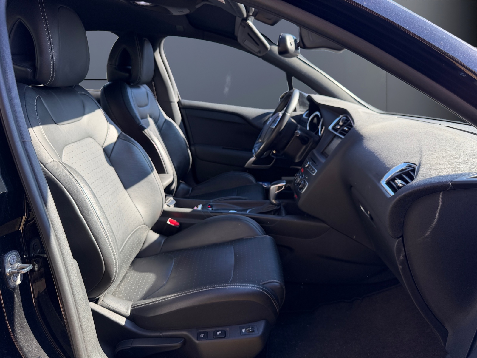 Ds Automobiles Ds 4 31