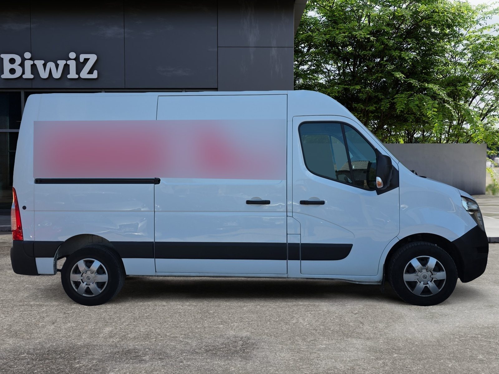 Nissan Interstar Vu 5