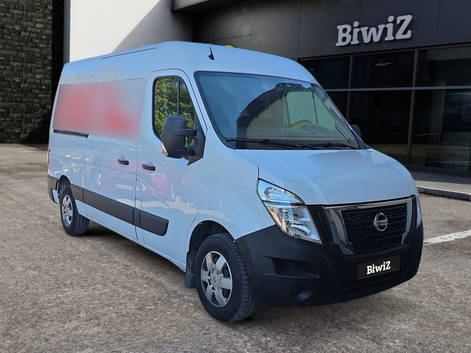 Nissan Interstar Vu 6