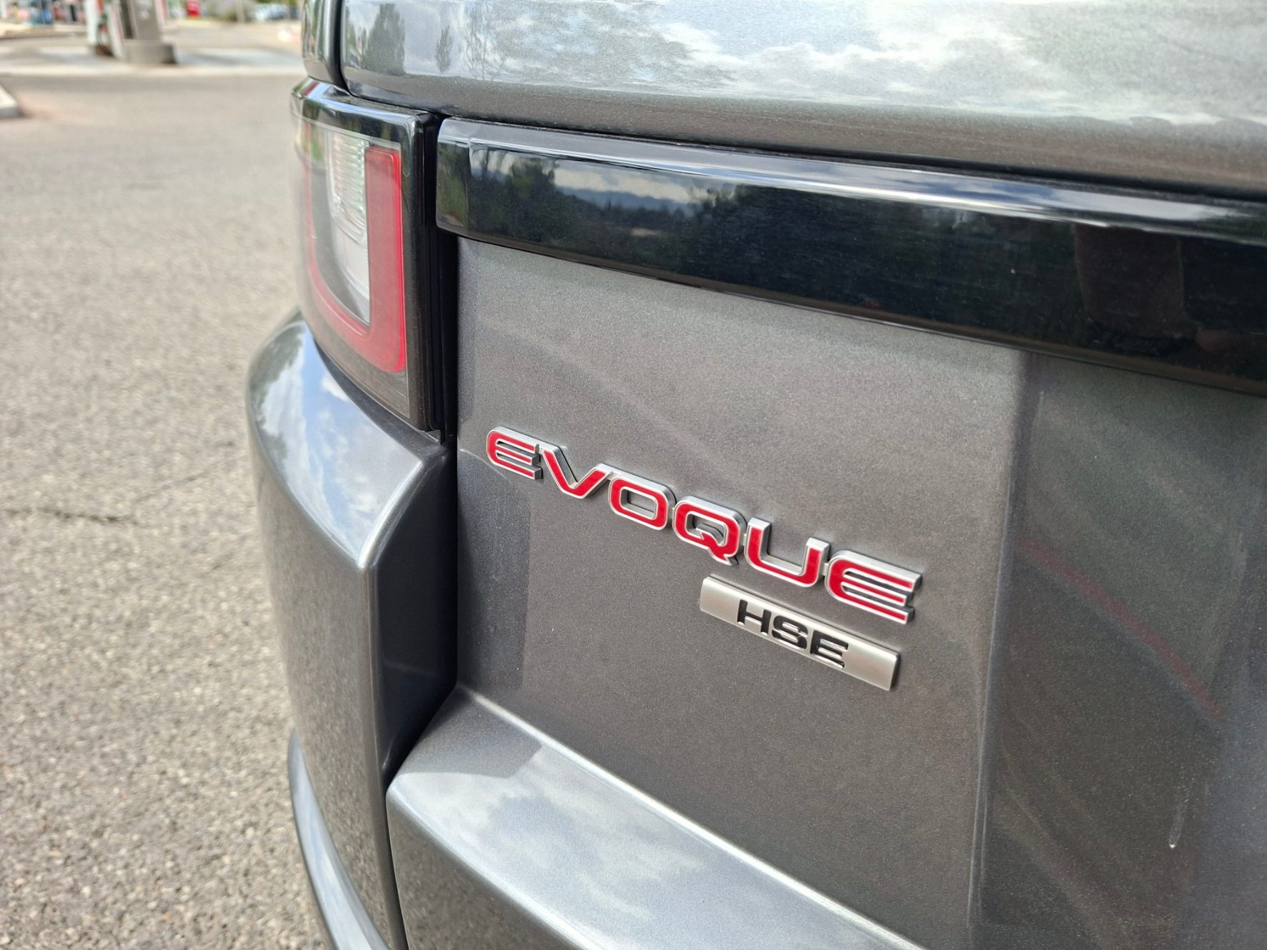Land Rover Range Rover Evoque 40