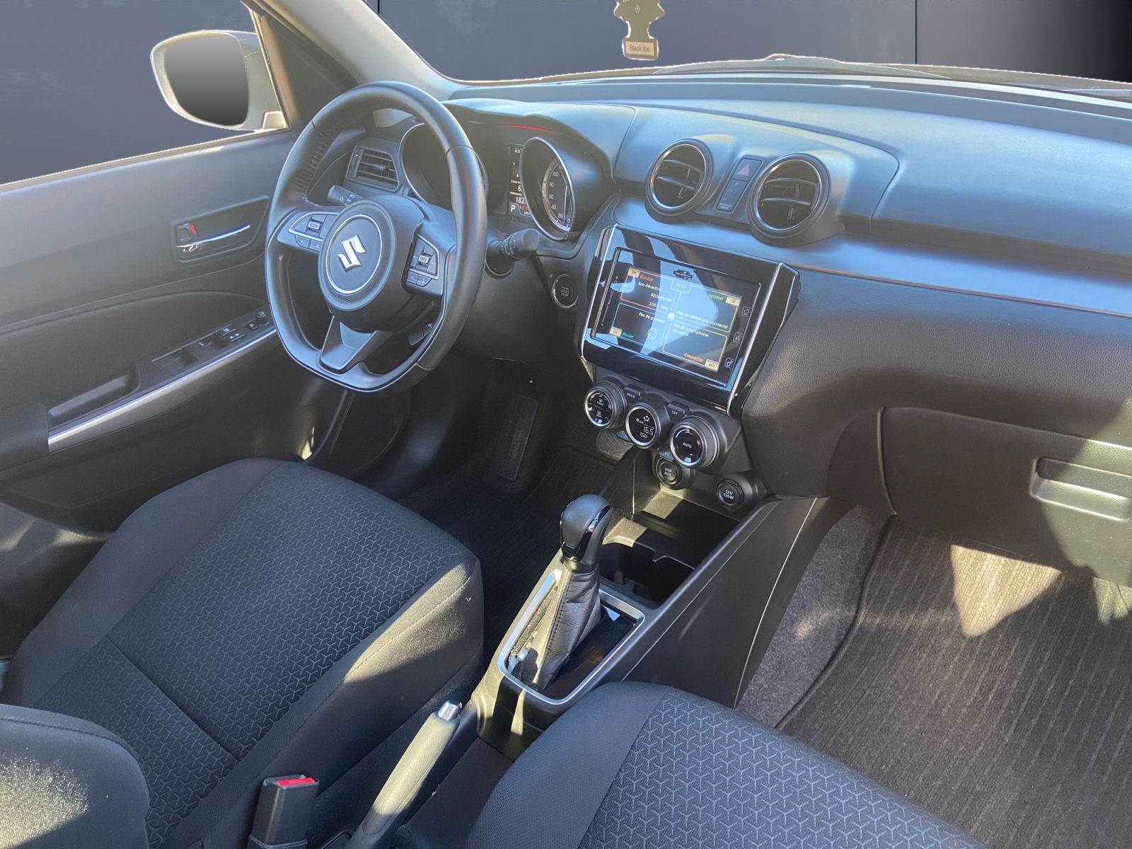 Suzuki Swift 12