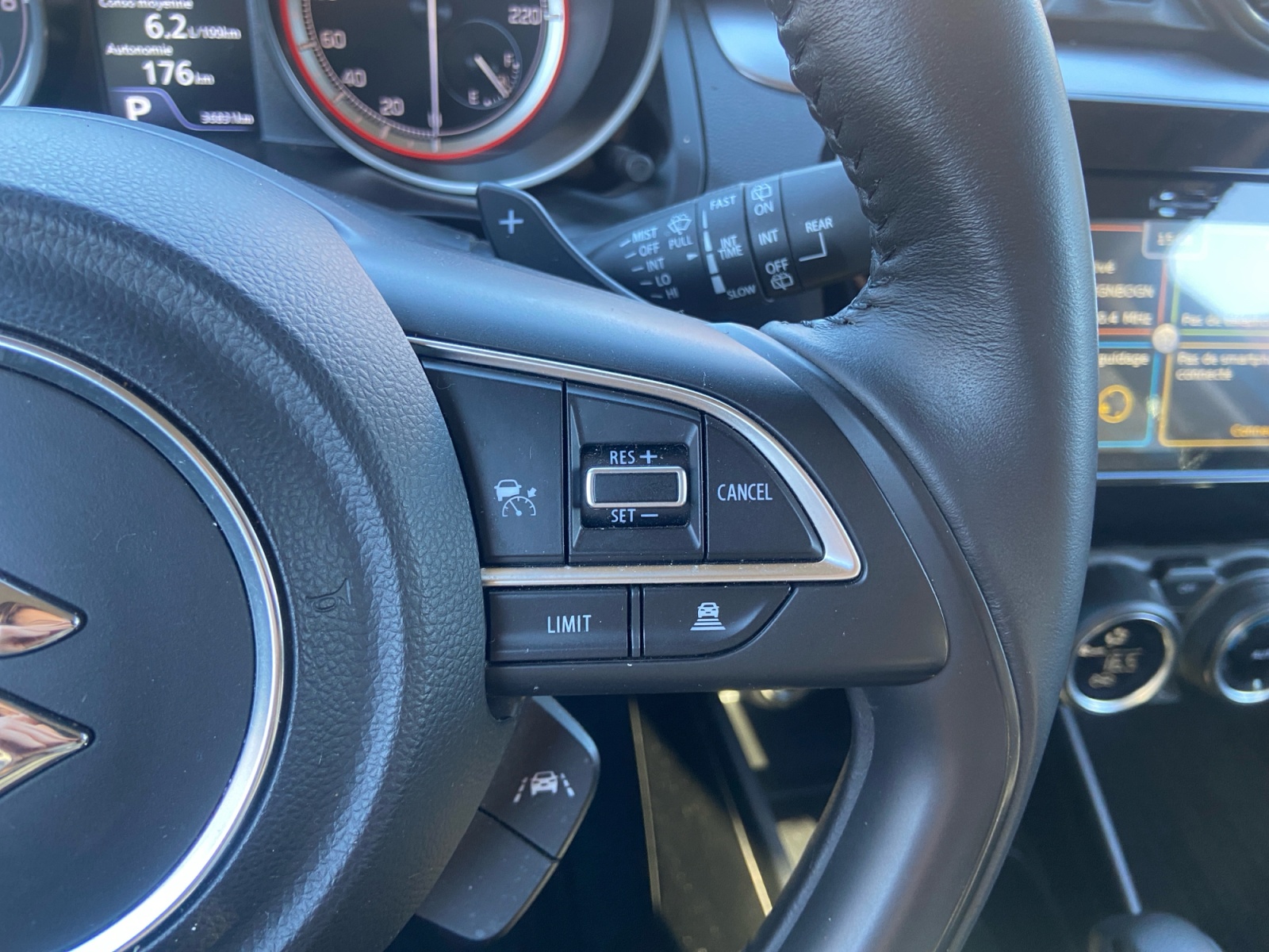 Suzuki Swift 18