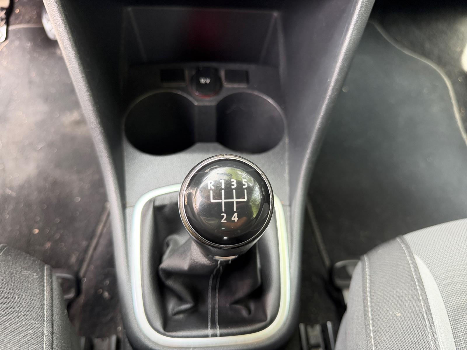 Volkswagen Polo 24