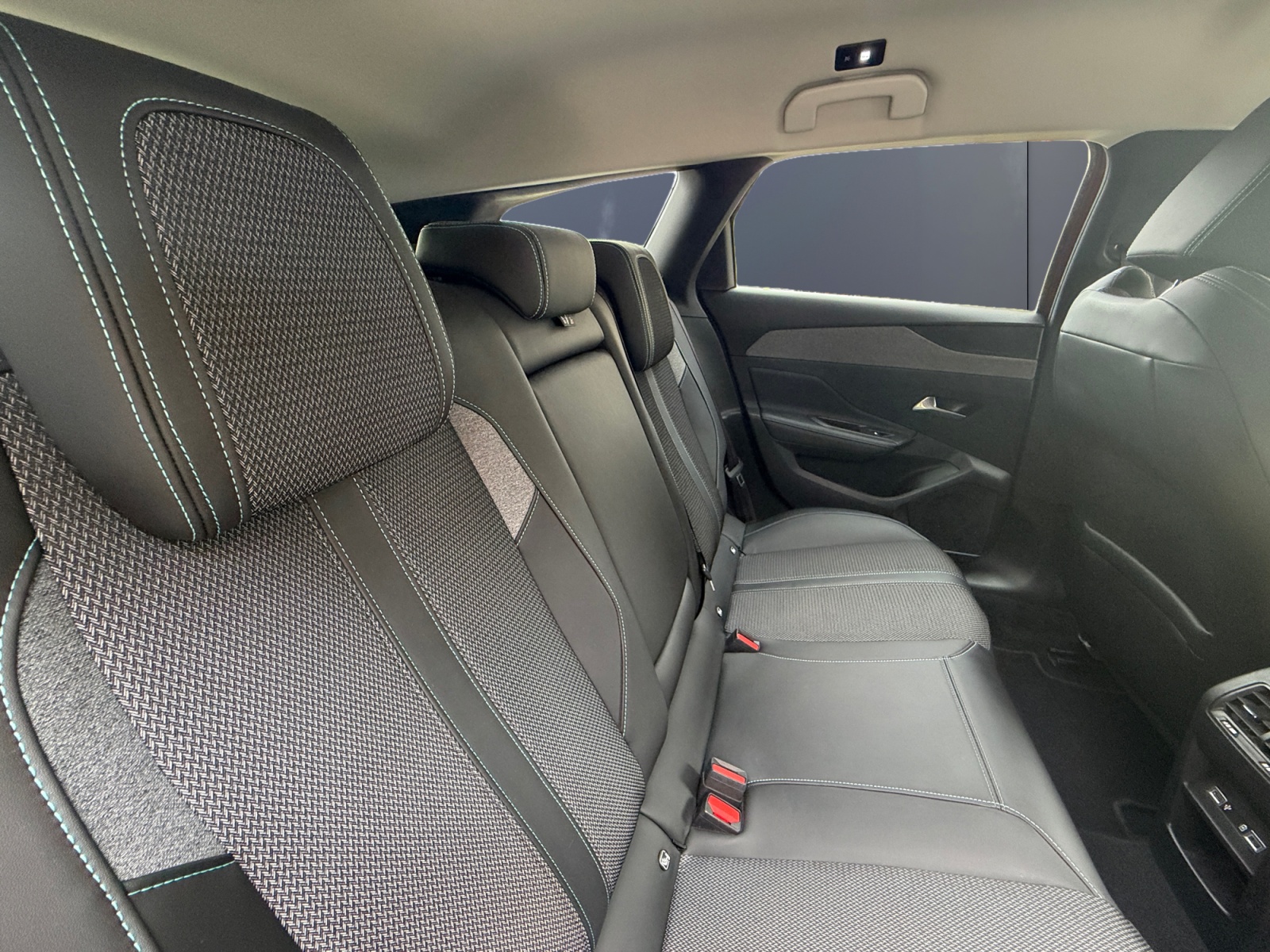 Peugeot 308 11