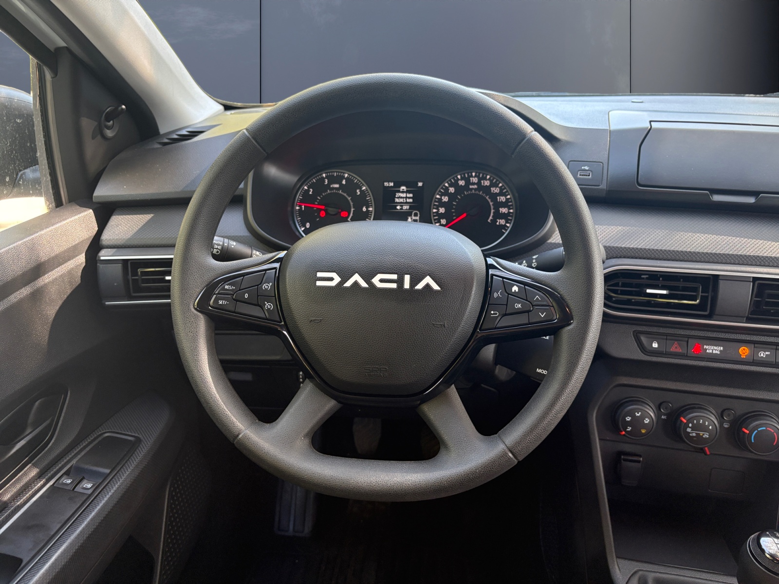 Dacia Sandero 15