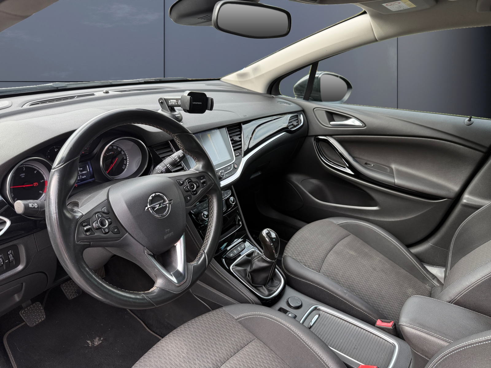 Opel Astra 8