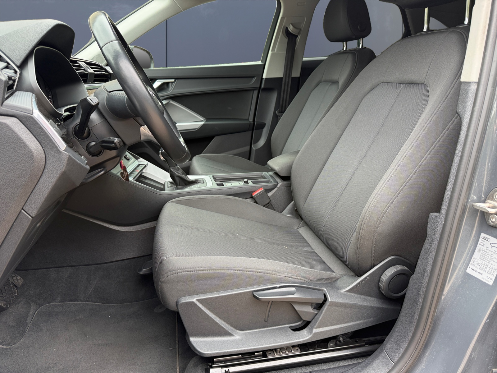 Audi Q3 9