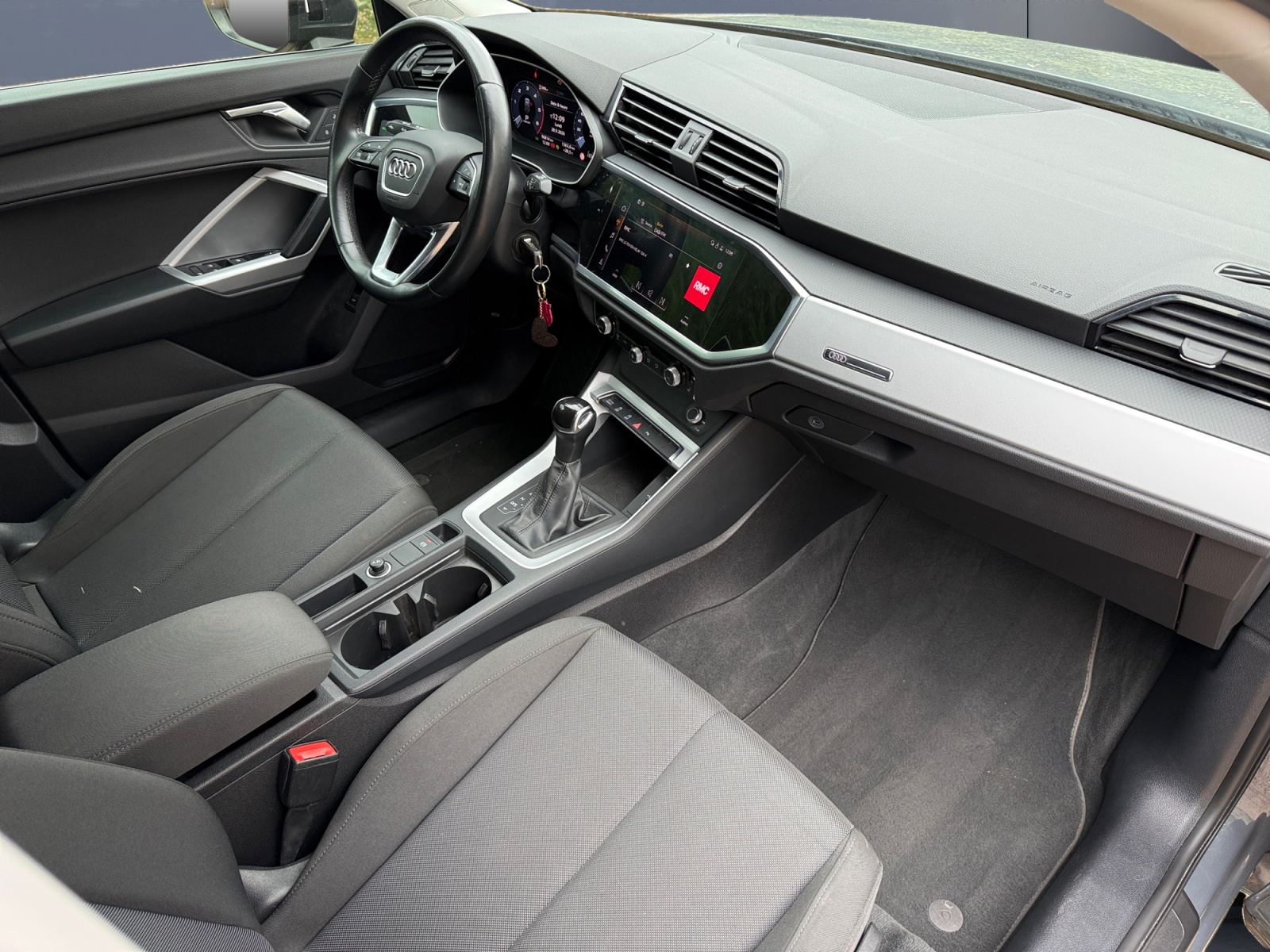 Audi Q3 12