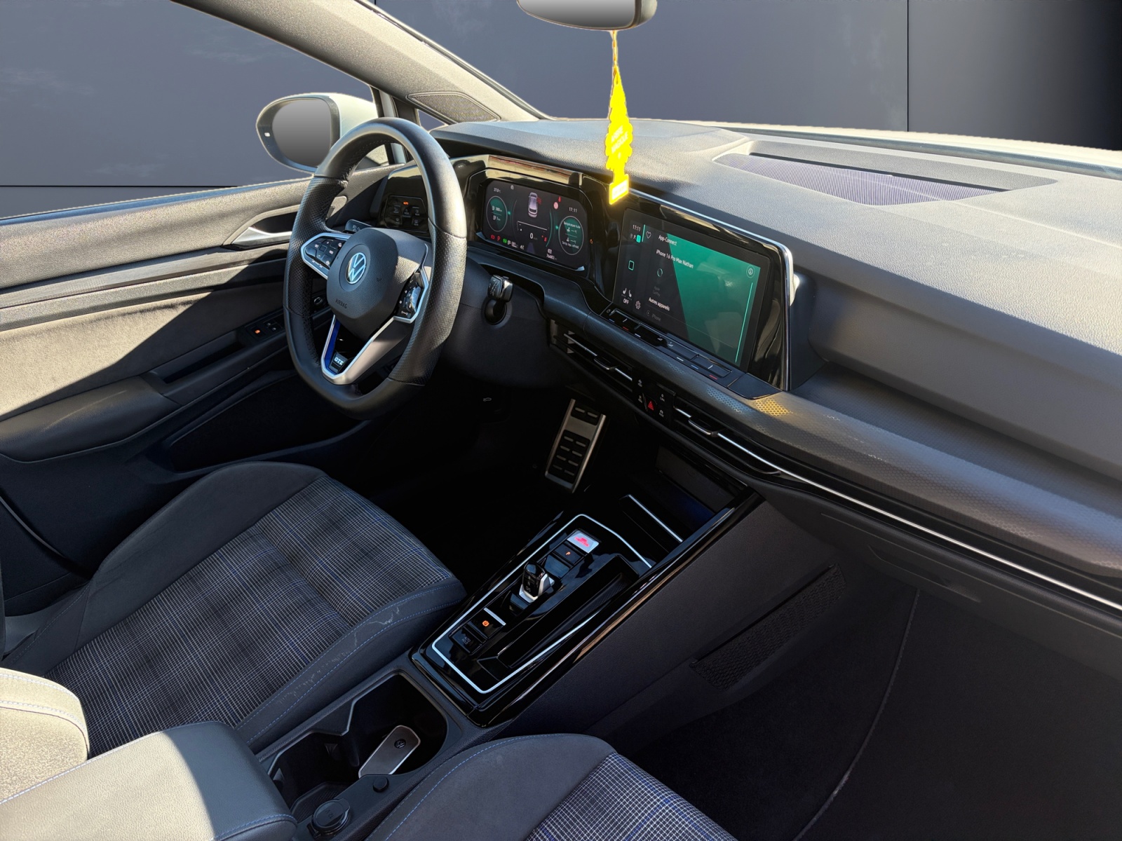 Volkswagen Golf 12