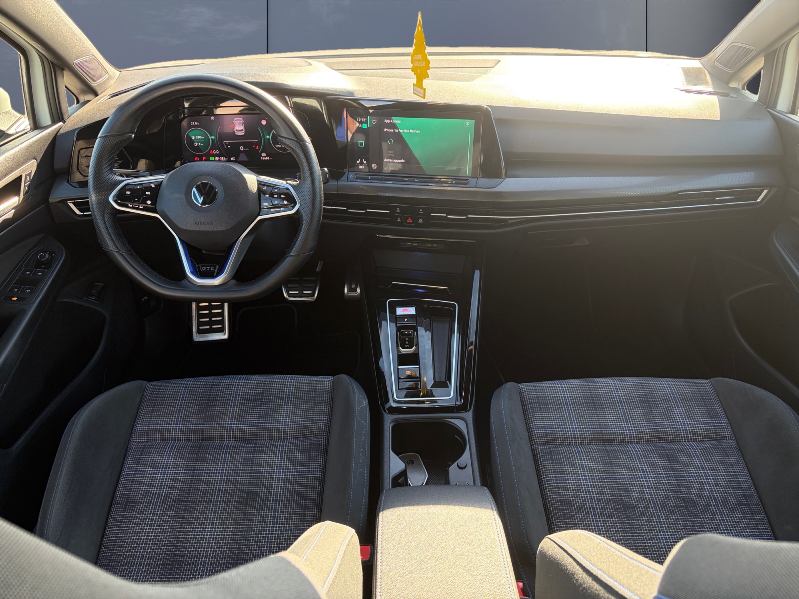 Volkswagen Golf 14