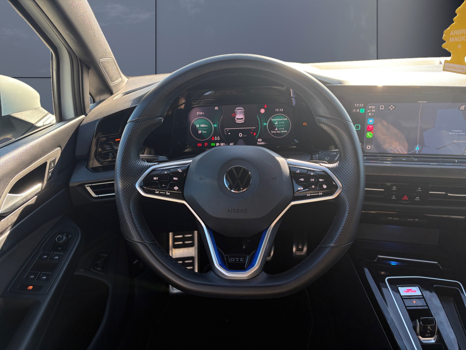 Volkswagen Golf 15