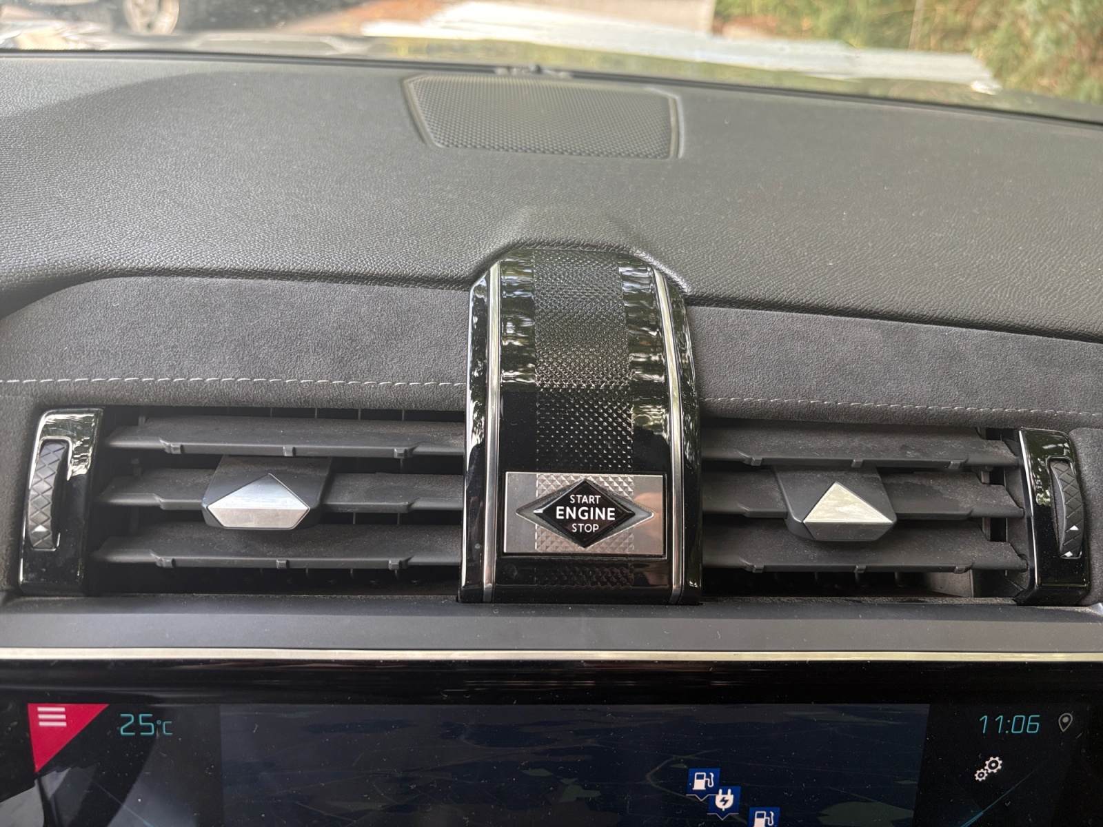 Ds Automobiles Ds 7 25