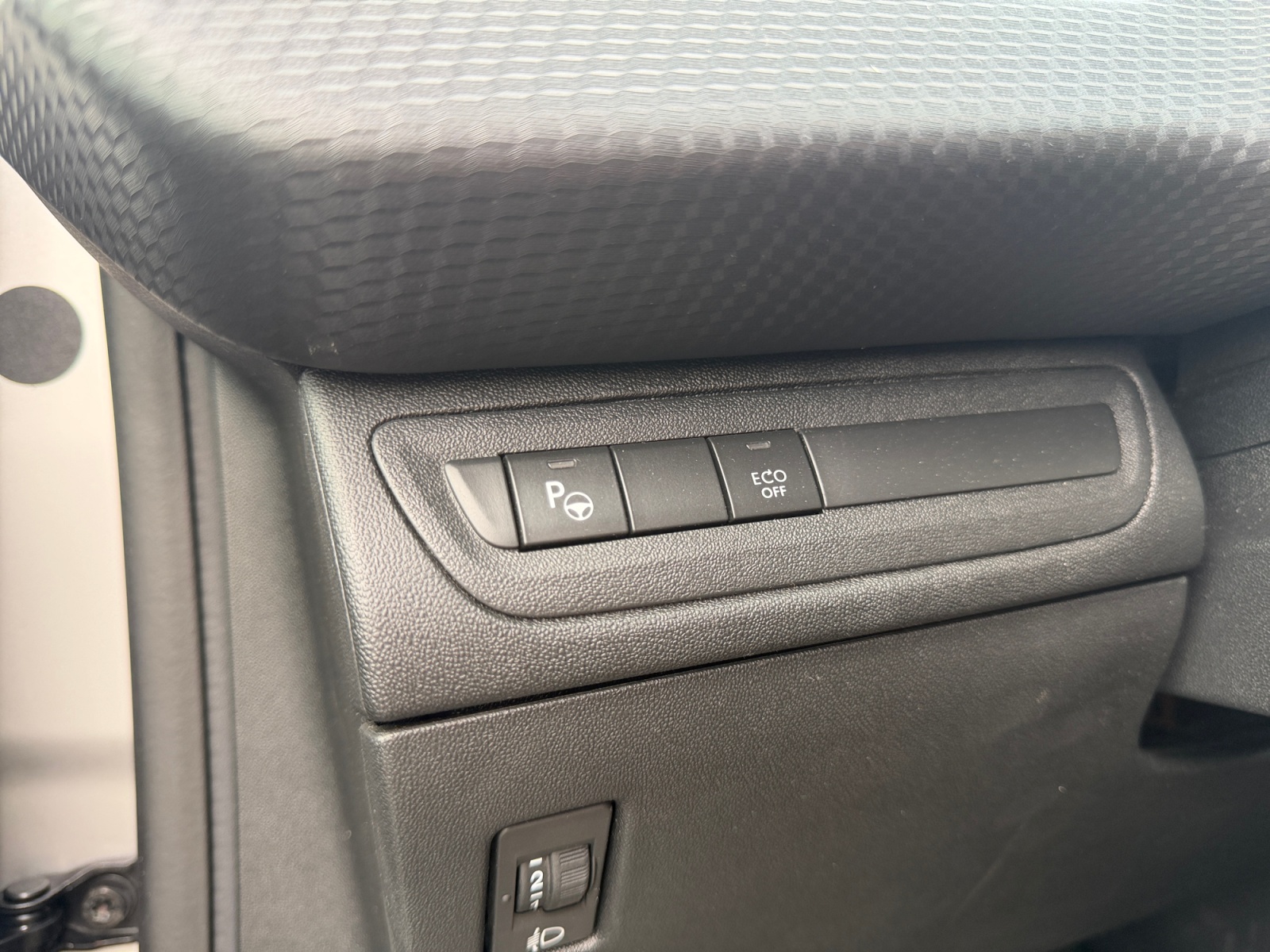 Peugeot 208 20
