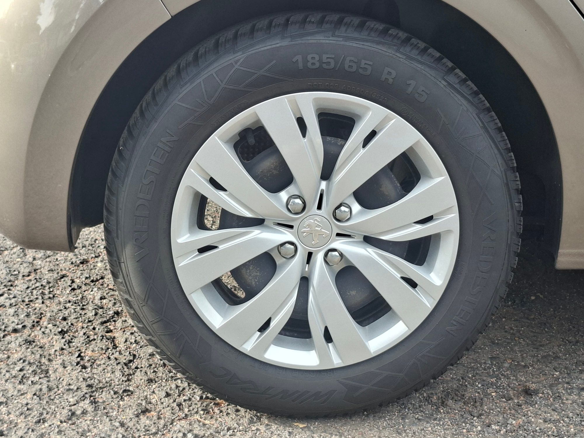 Peugeot 208 38
