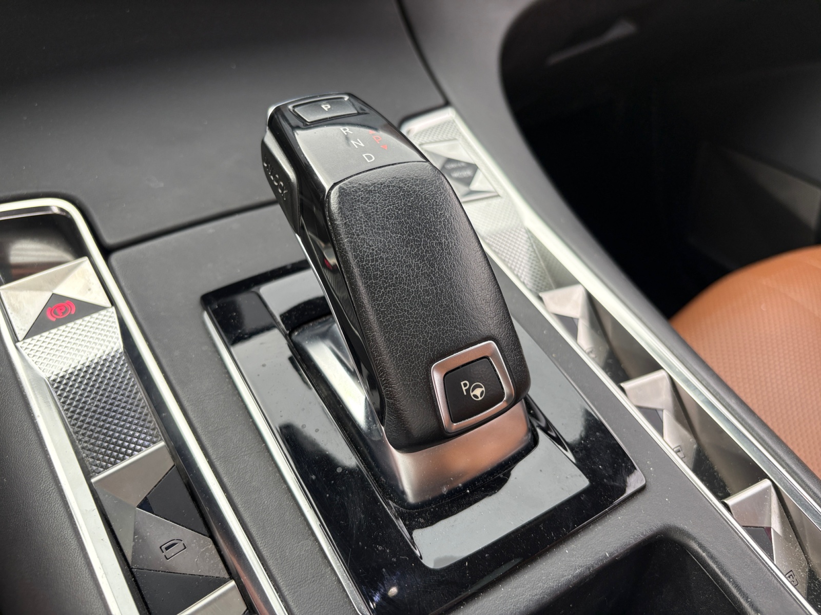 Ds Automobiles Ds 7 16