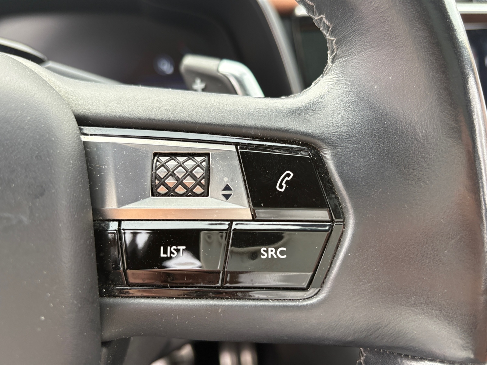 Ds Automobiles Ds 7 19