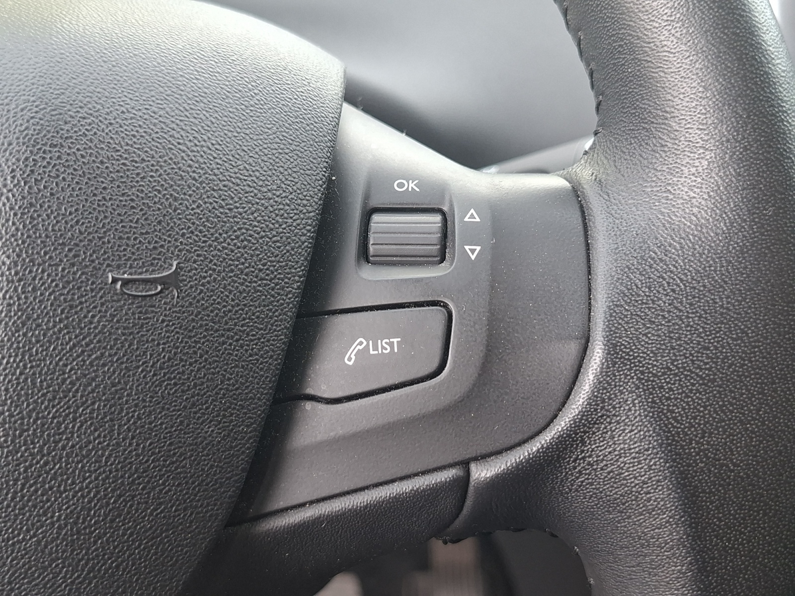 Peugeot 208 20