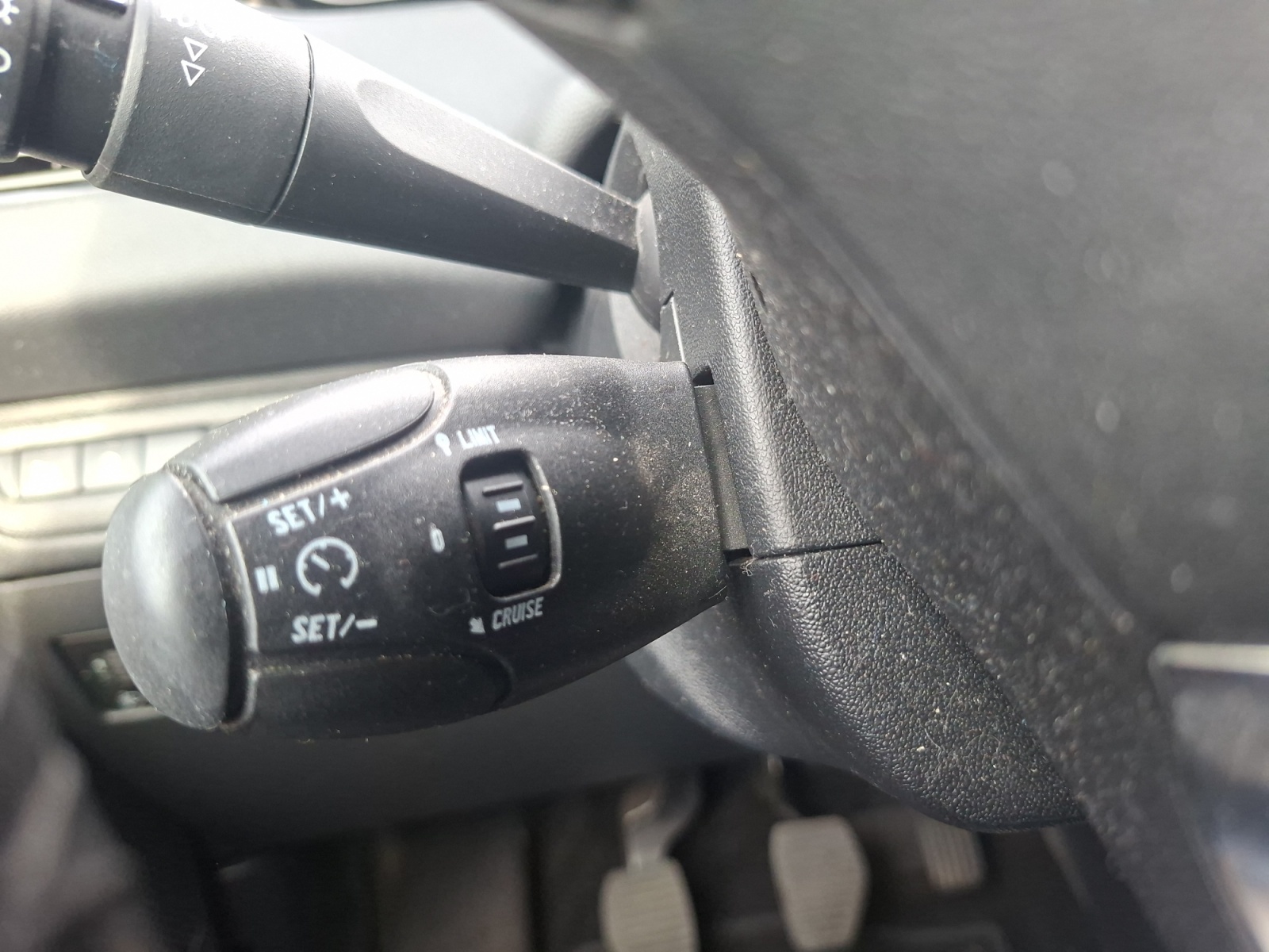 Peugeot 208 22