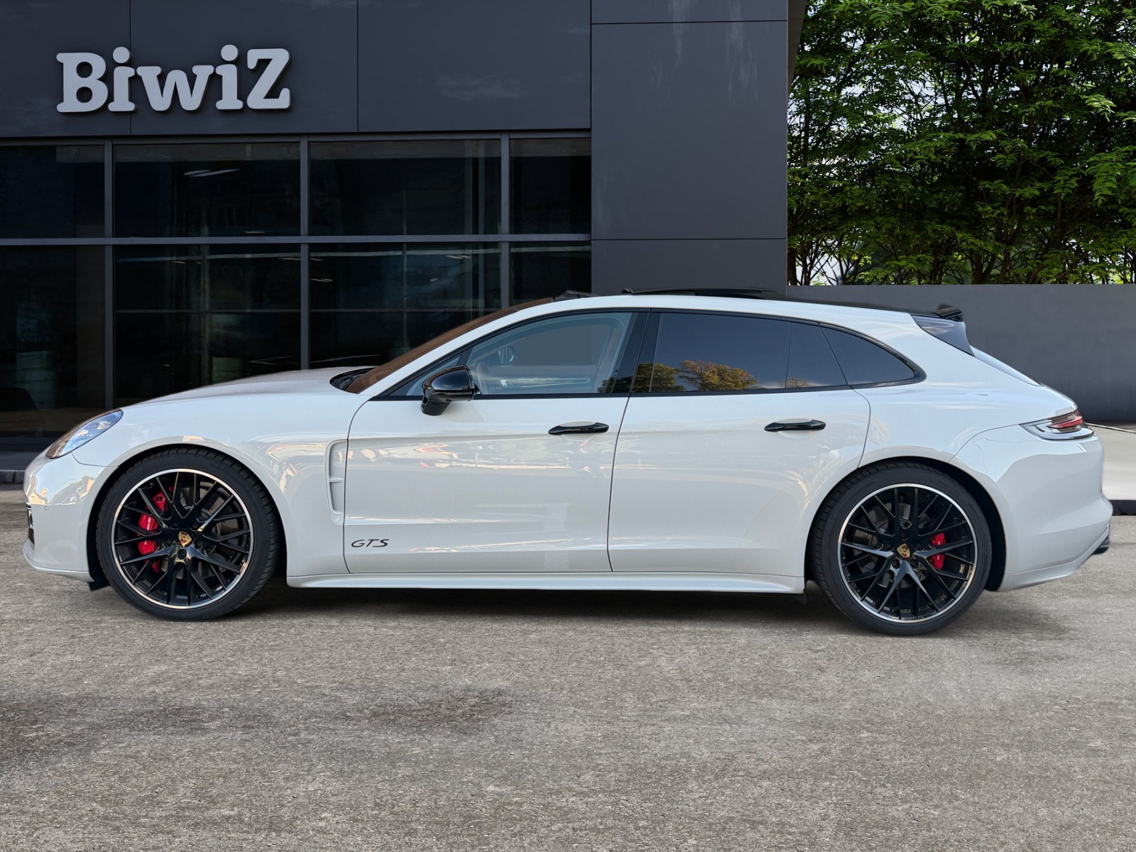 Porsche Panamera 1