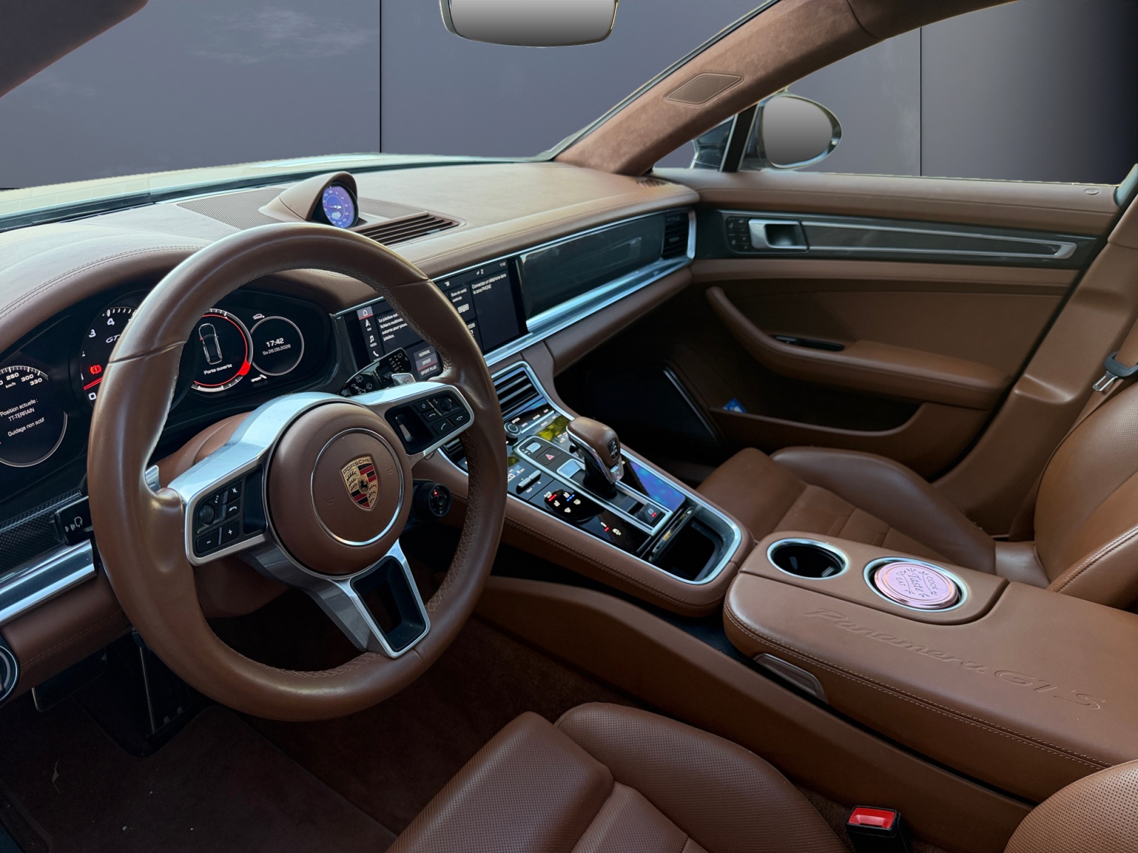 Porsche Panamera 8