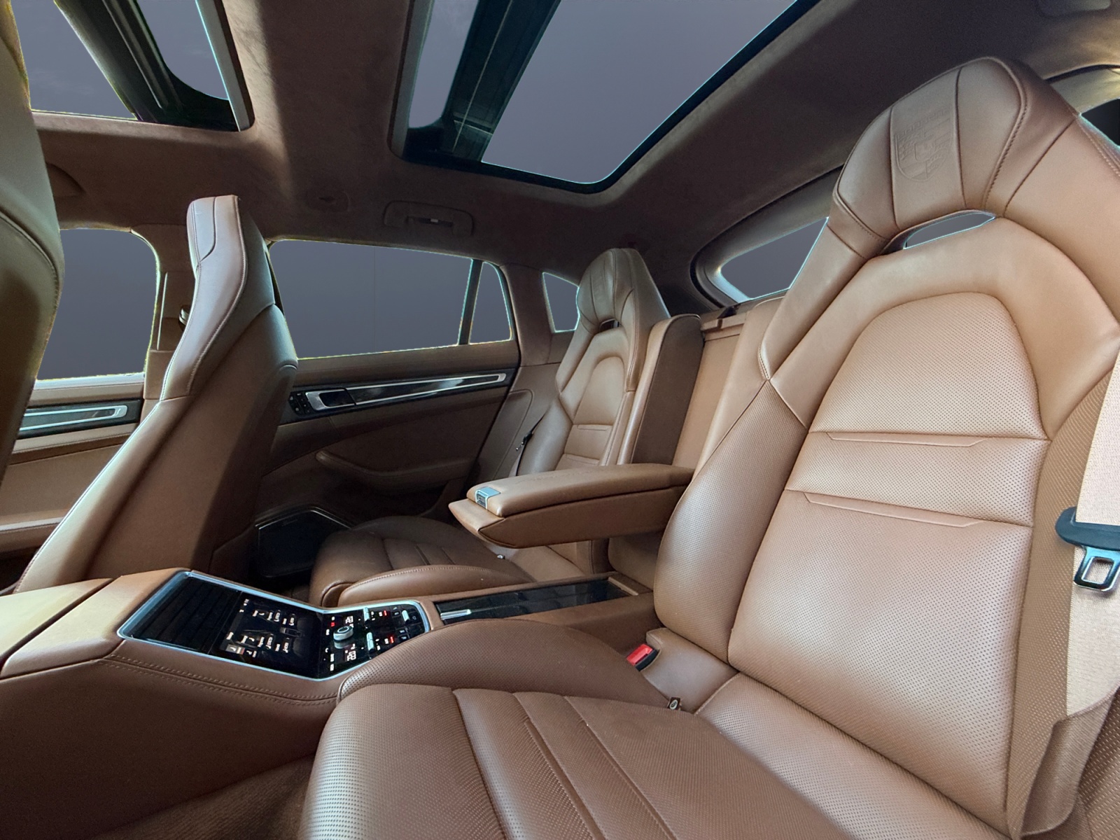 Porsche Panamera 9