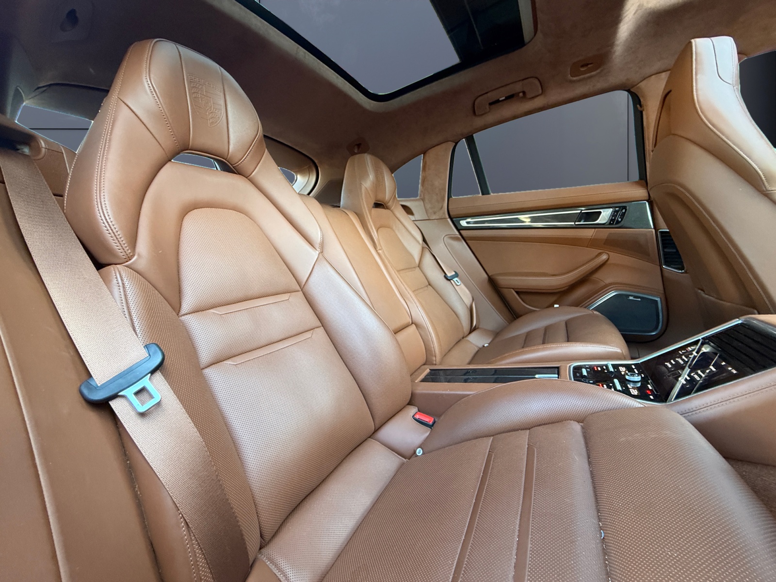 Porsche Panamera 10