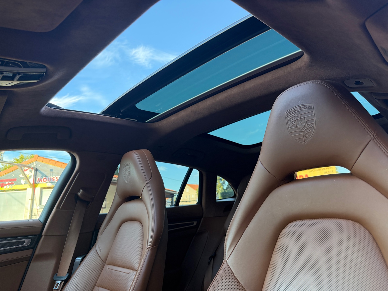 Porsche Panamera 27