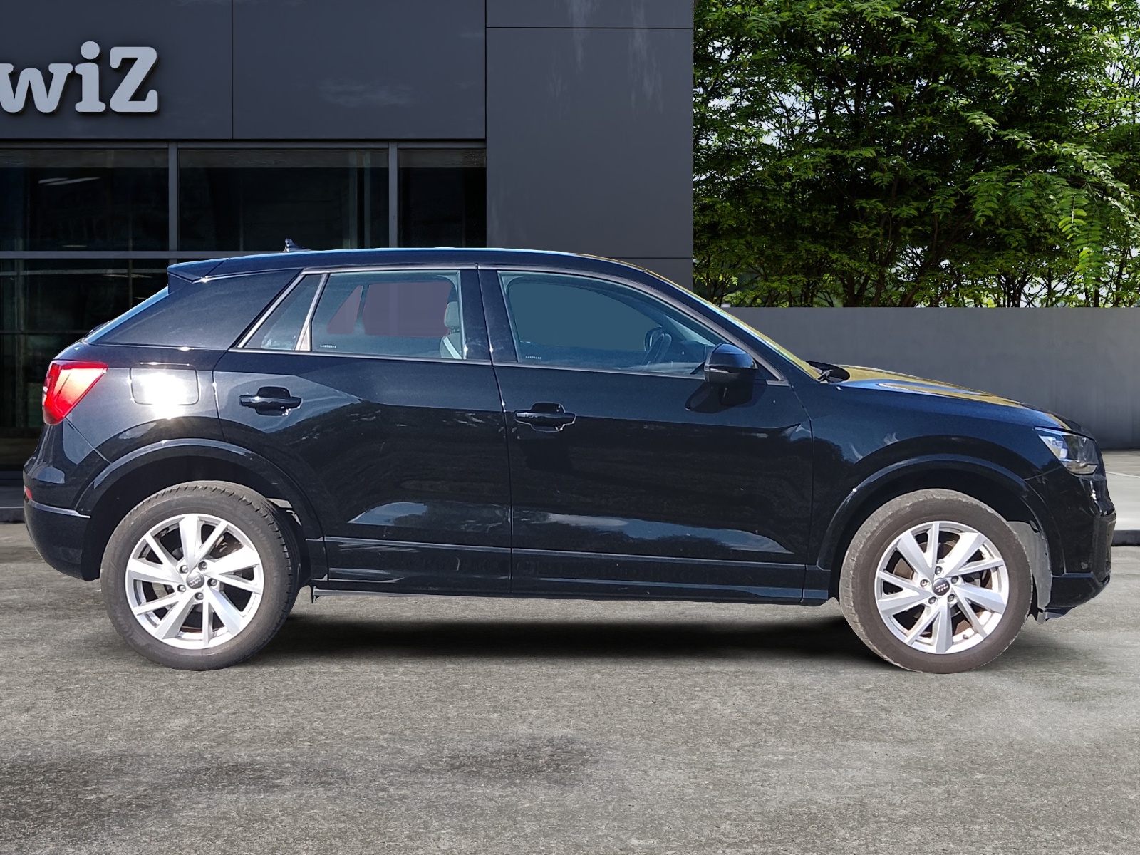Audi Q2 5
