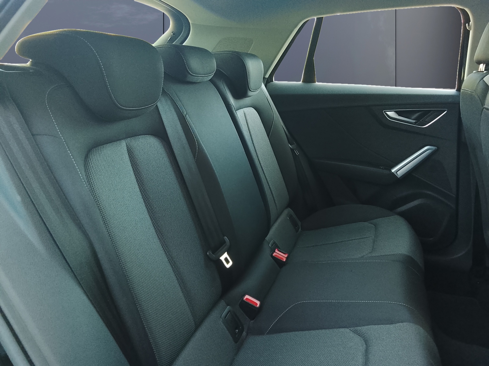 Audi Q2 11