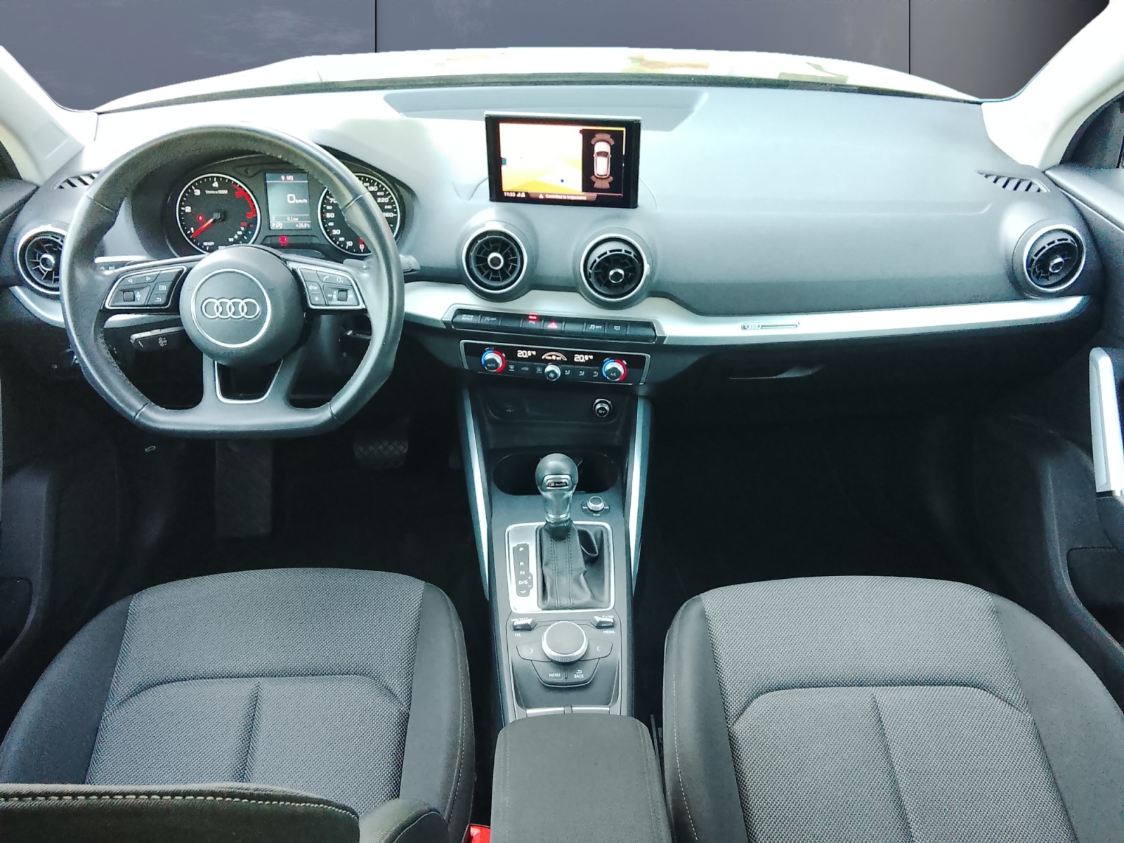 Audi Q2 14