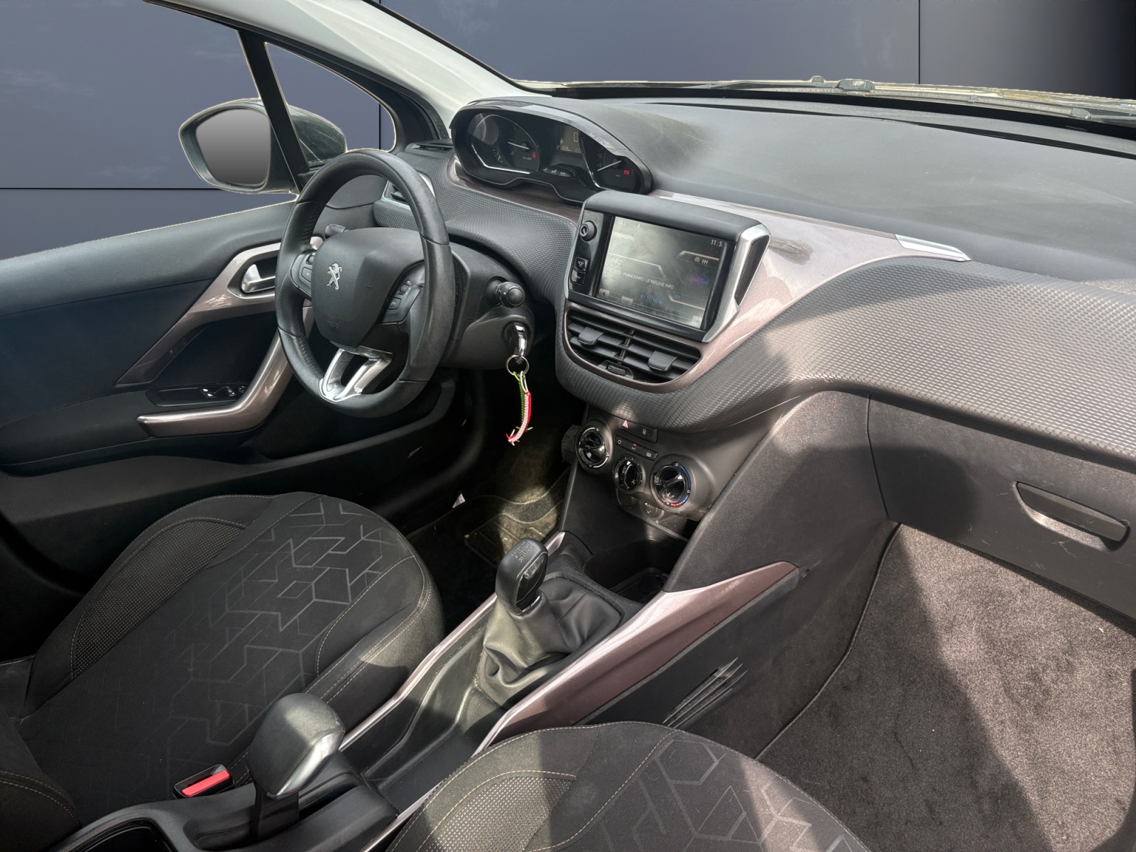 Peugeot 2008 12