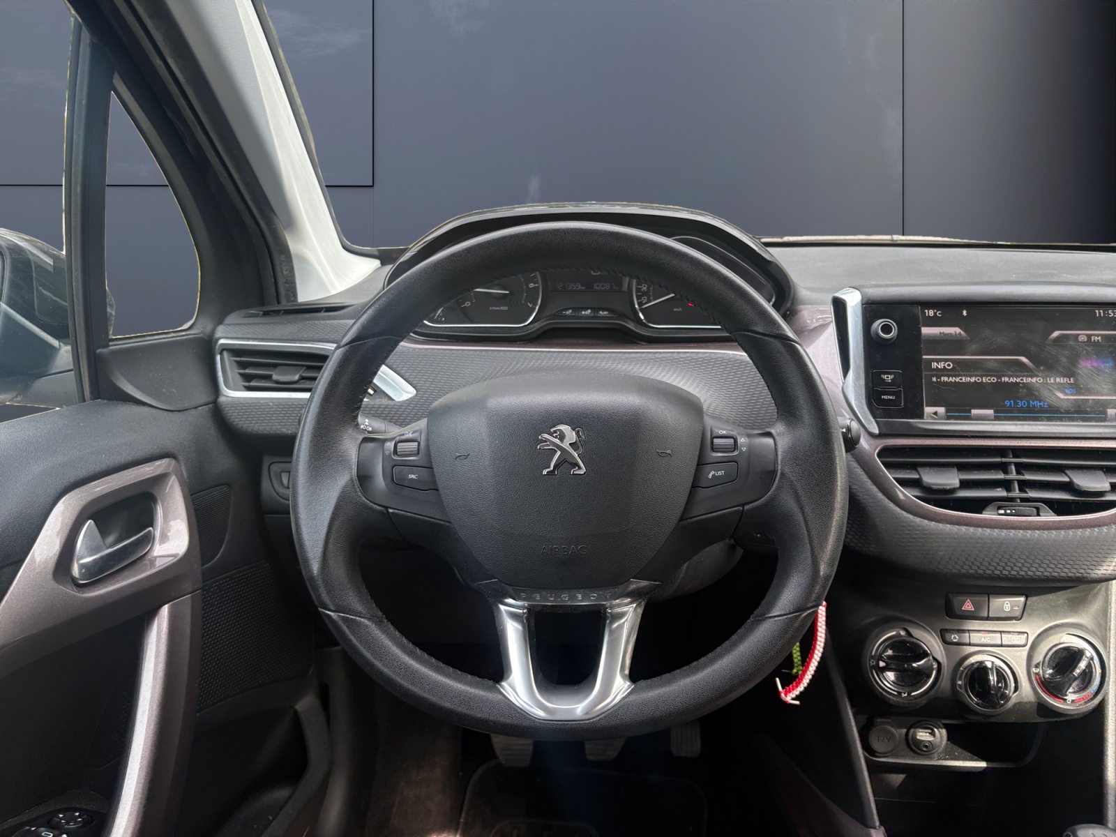 Peugeot 2008 15